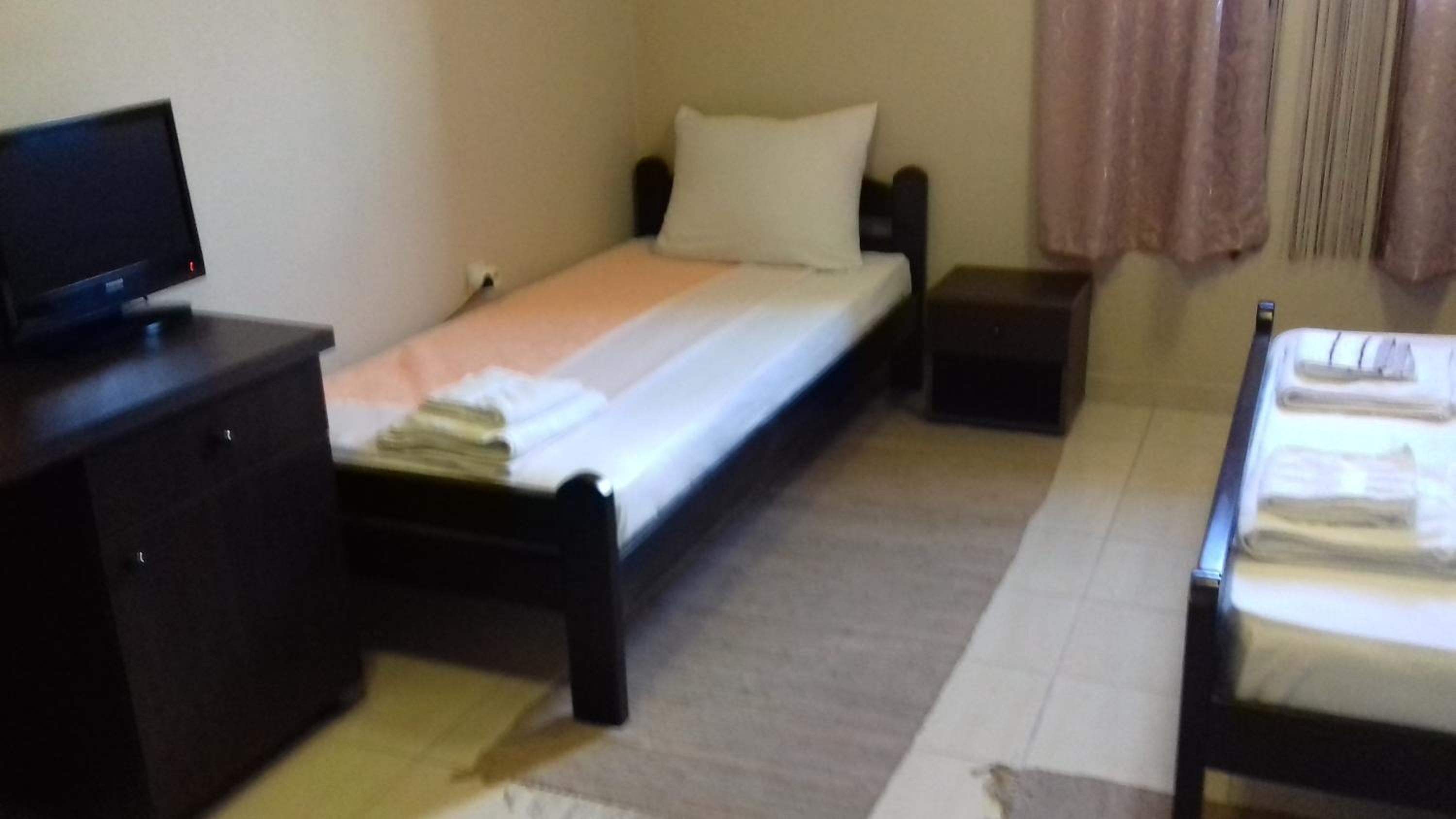 Double Room With Private Bathroom photo 1