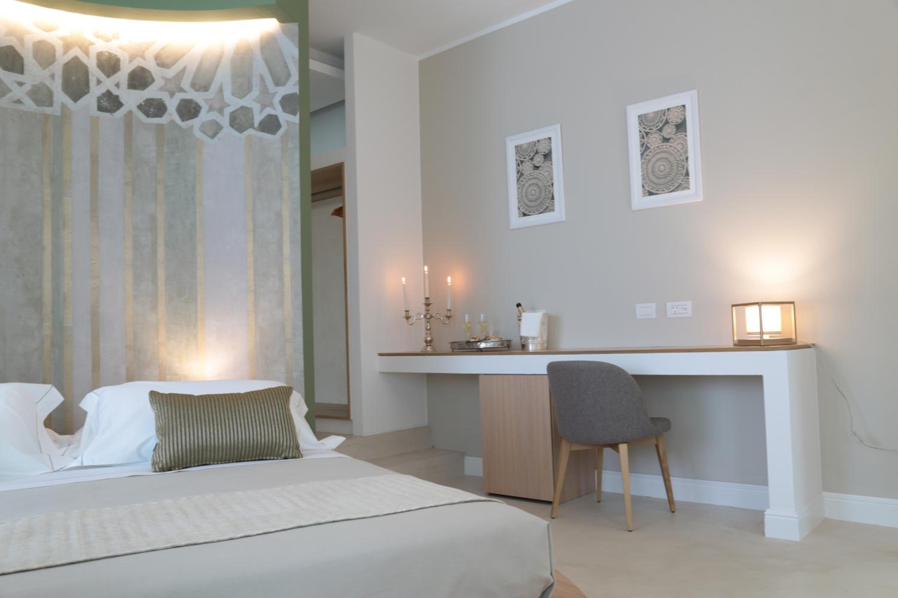 Deluxe Suite photo 2