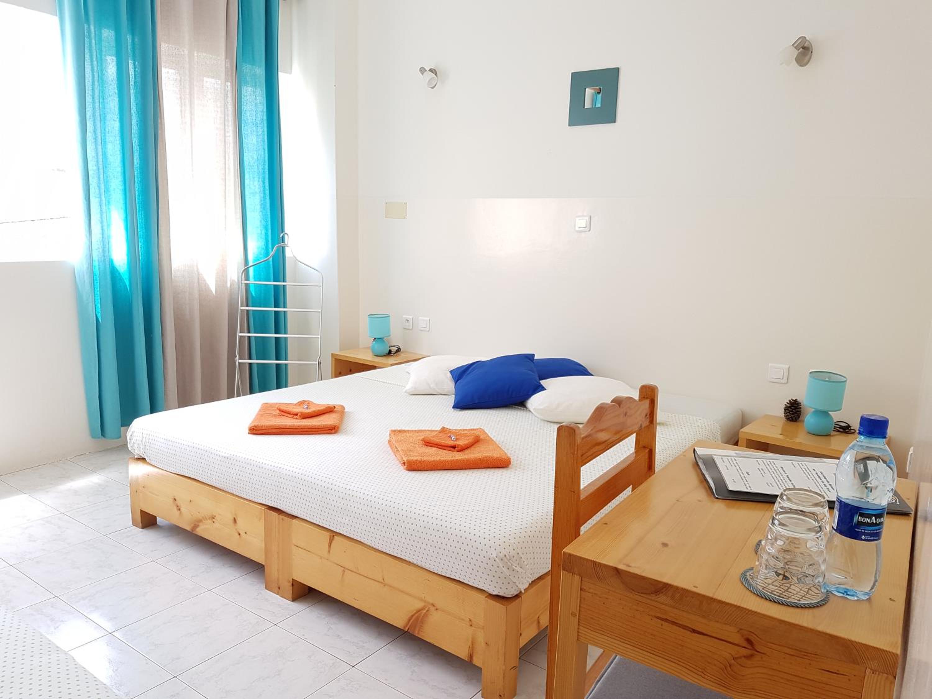 Double or Twin Room with Mountain View photo 3