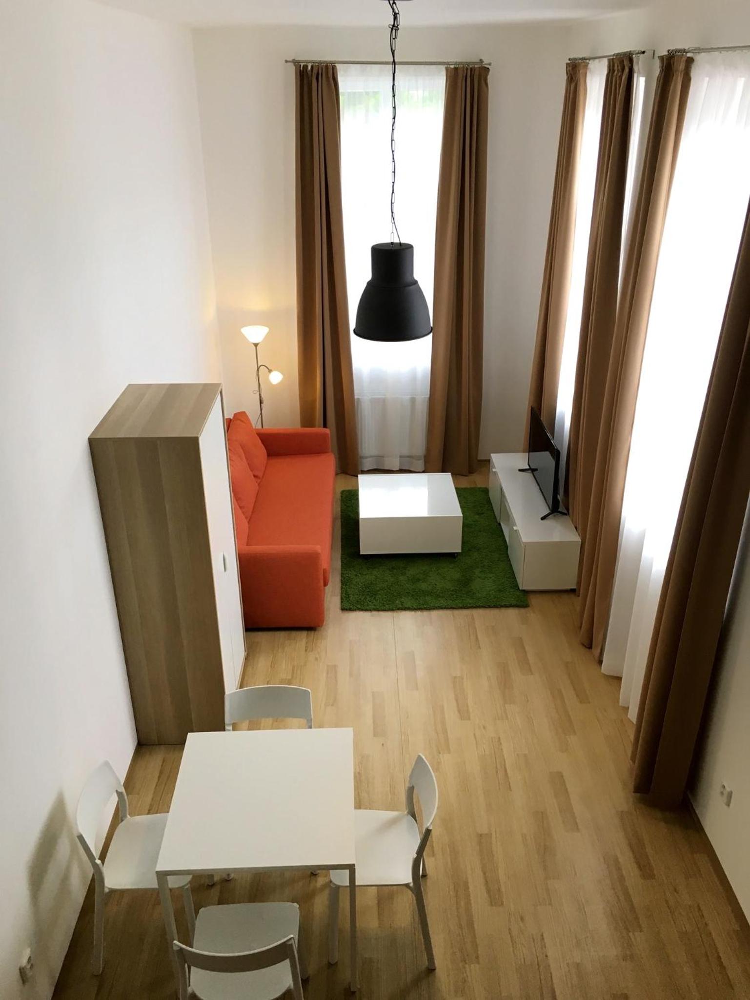 Apartment photo 1