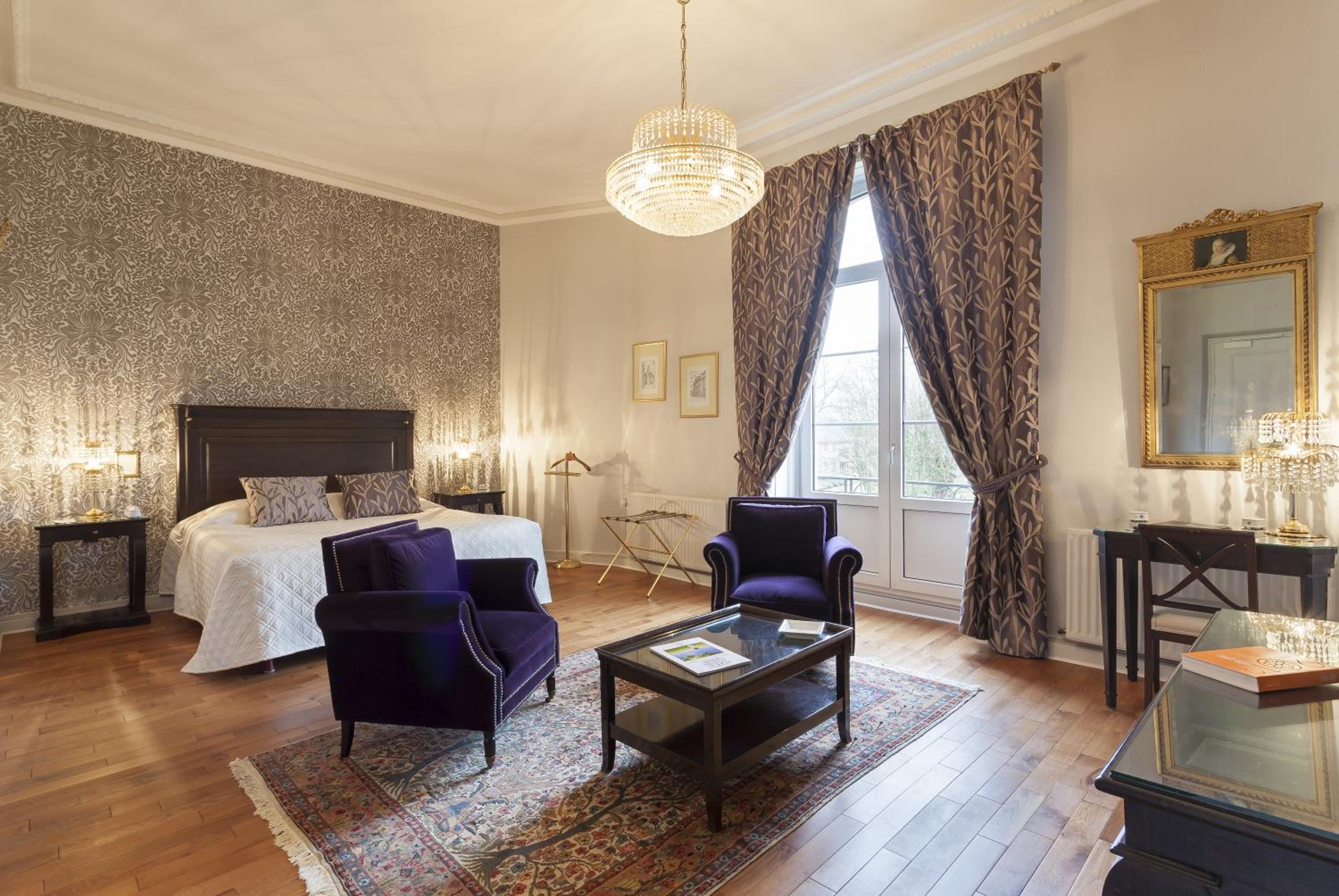 Junior Suite with Garden View - Photo 1