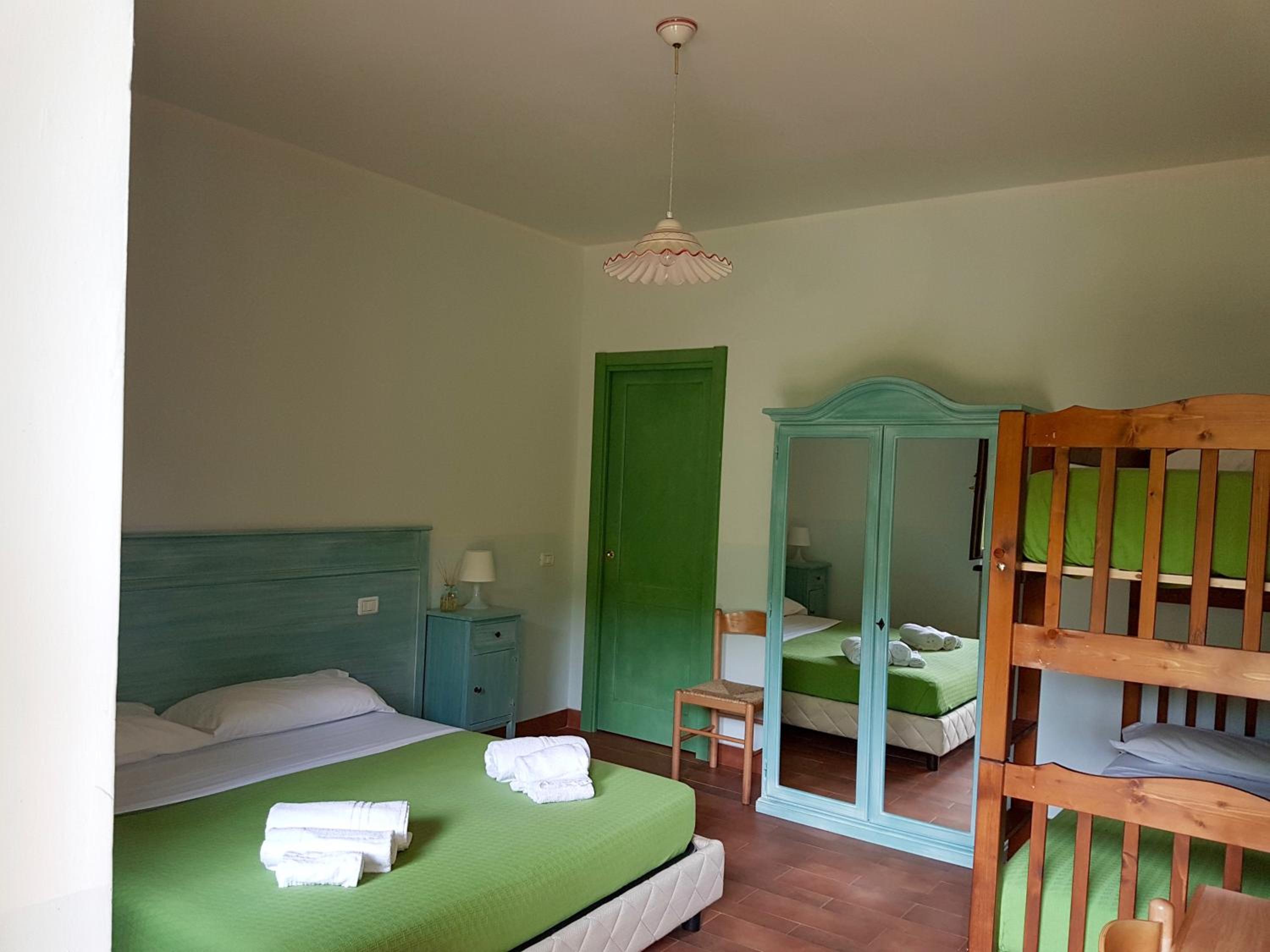 Quadruple Room photo 2