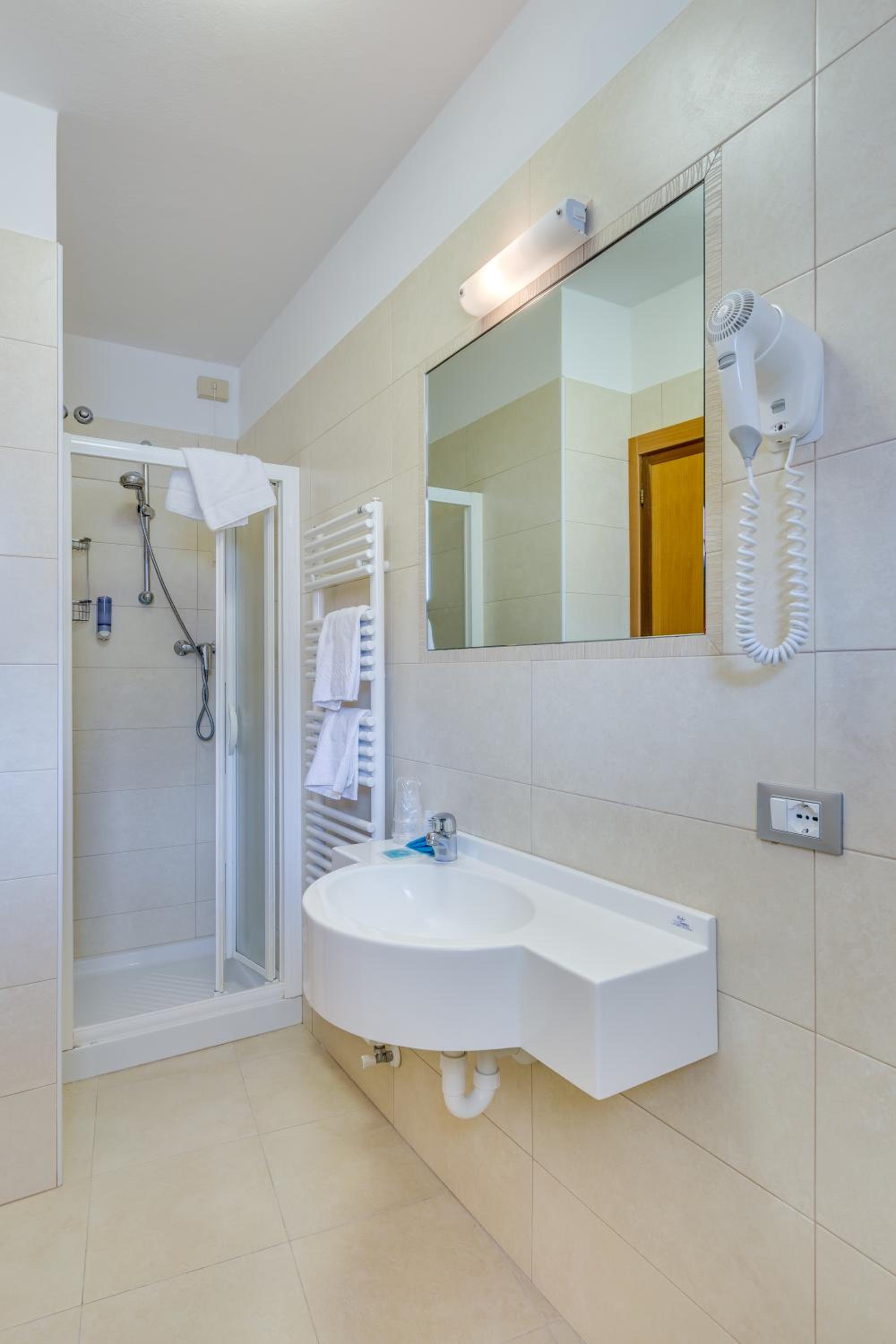 Triple Room - Photo 4