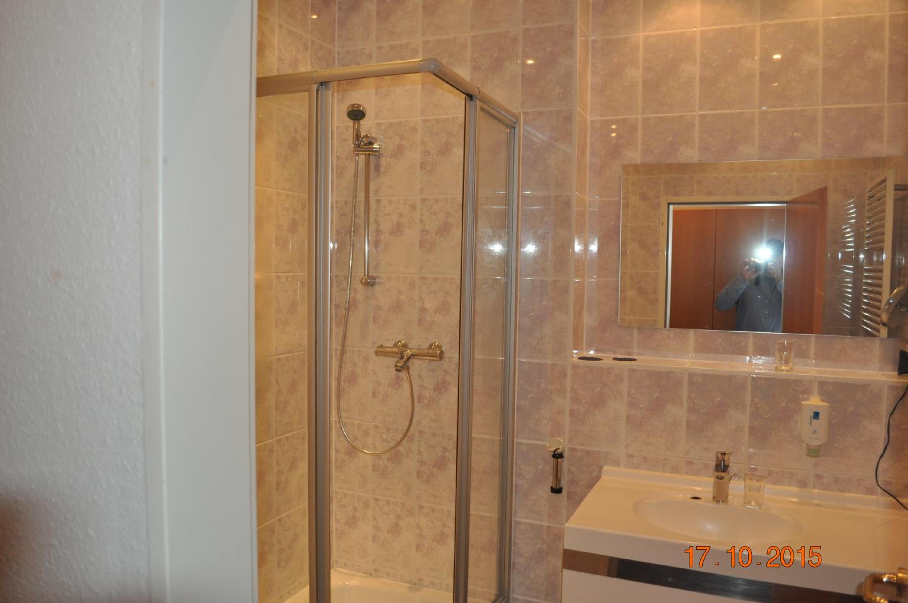 Single Room photo 3