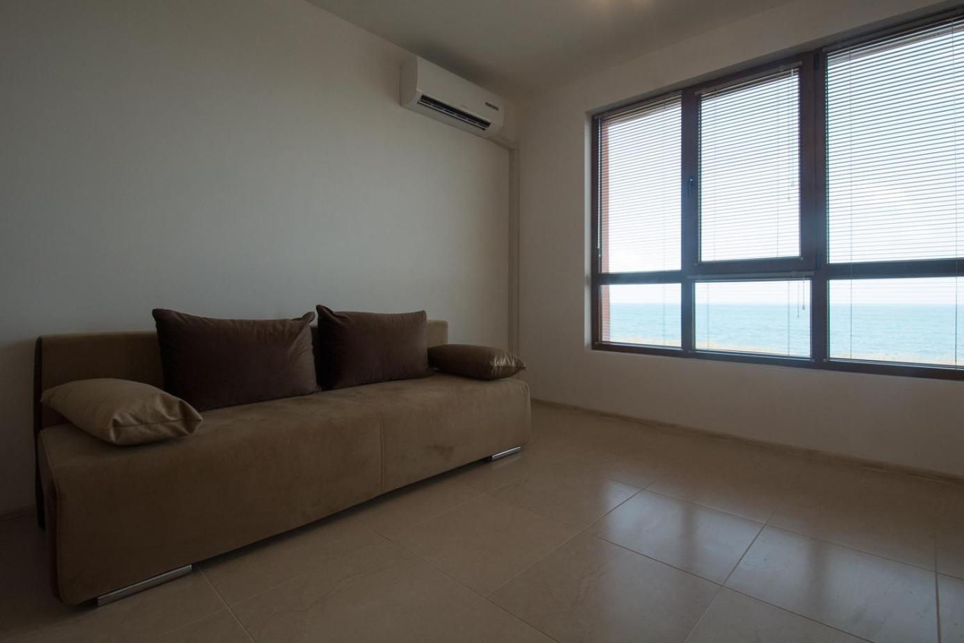 Apartment with Sea View photo 2