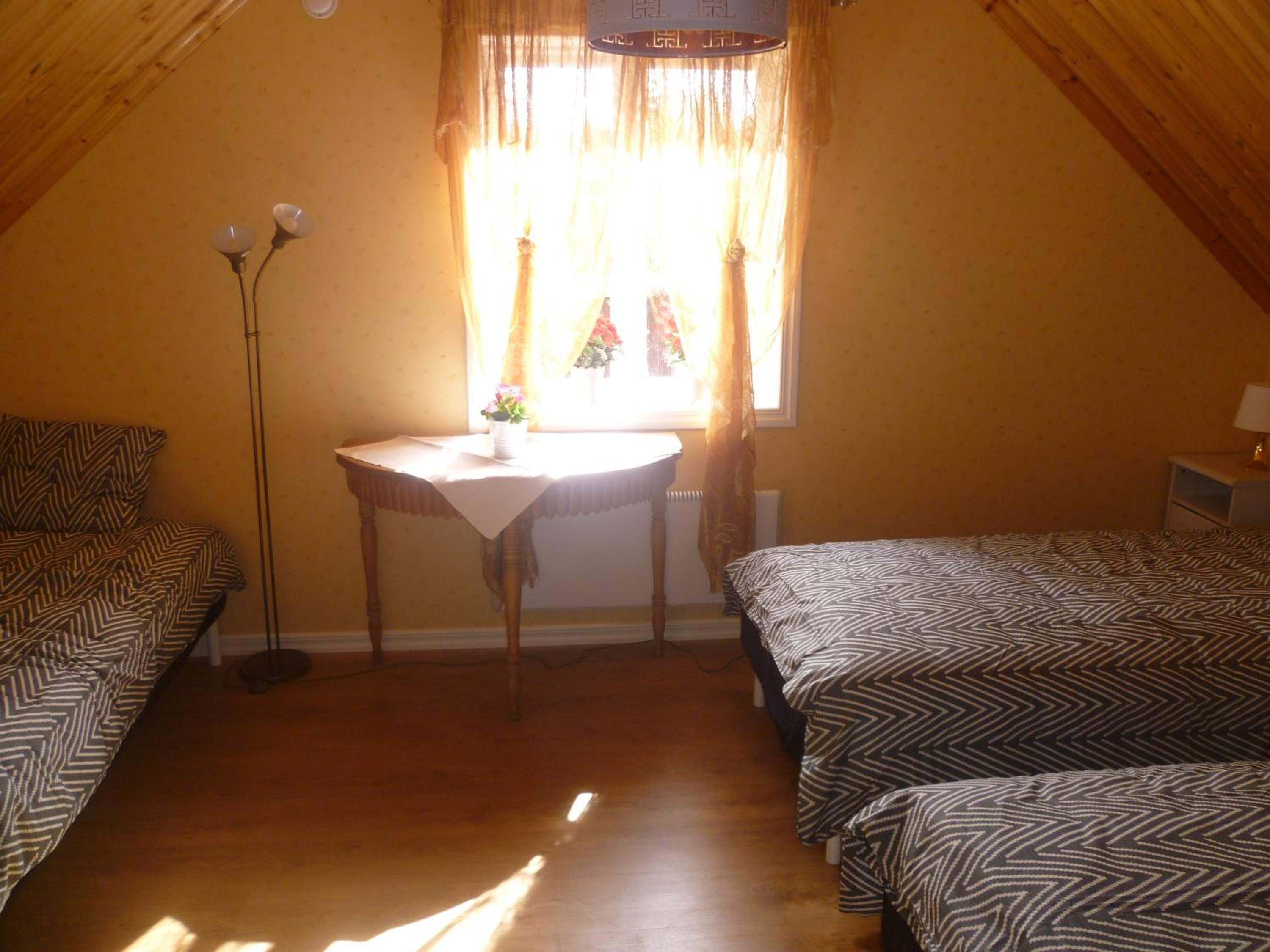 Two-Bedroom House - Photo 4