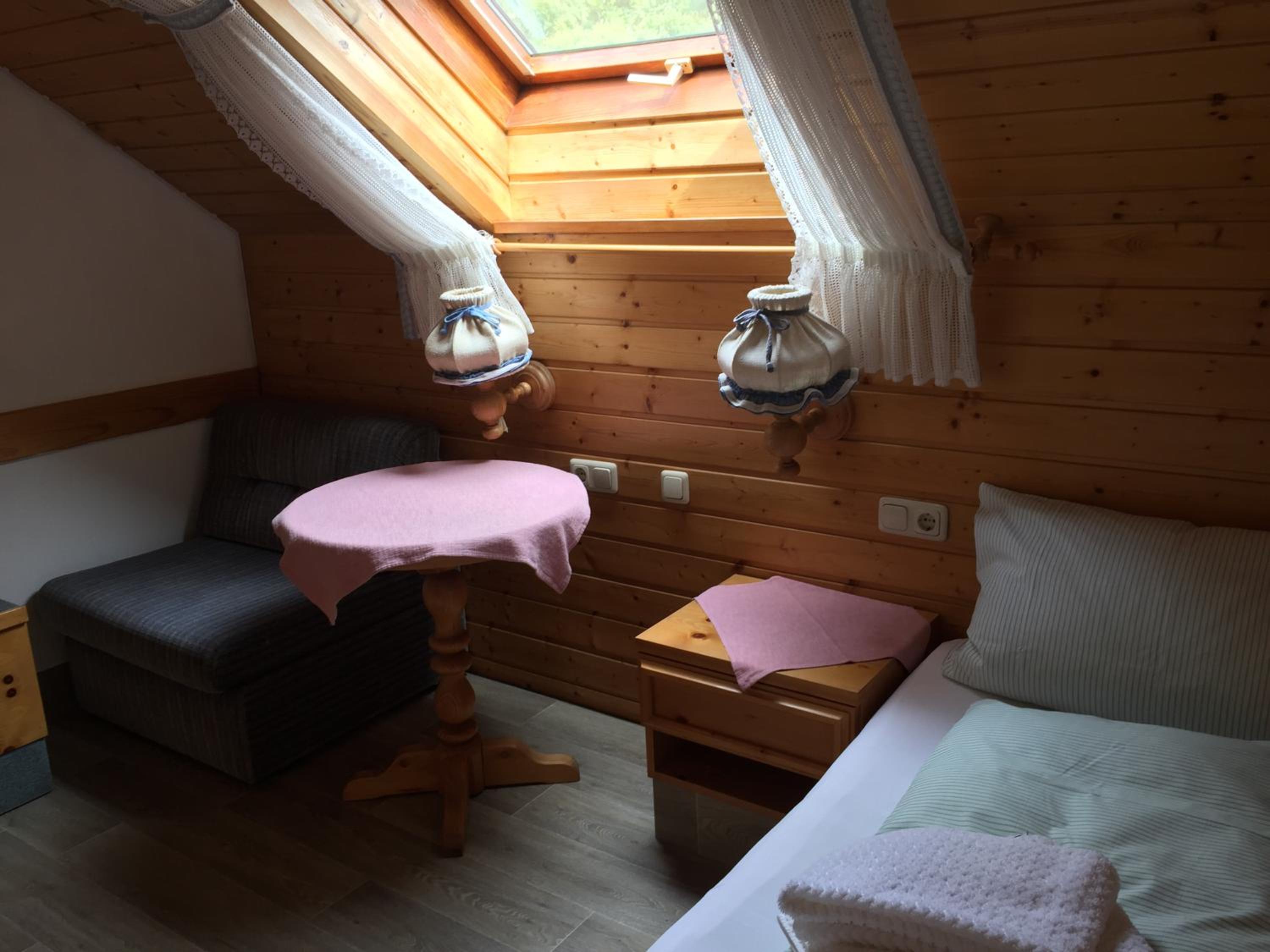 Single Room photo 3