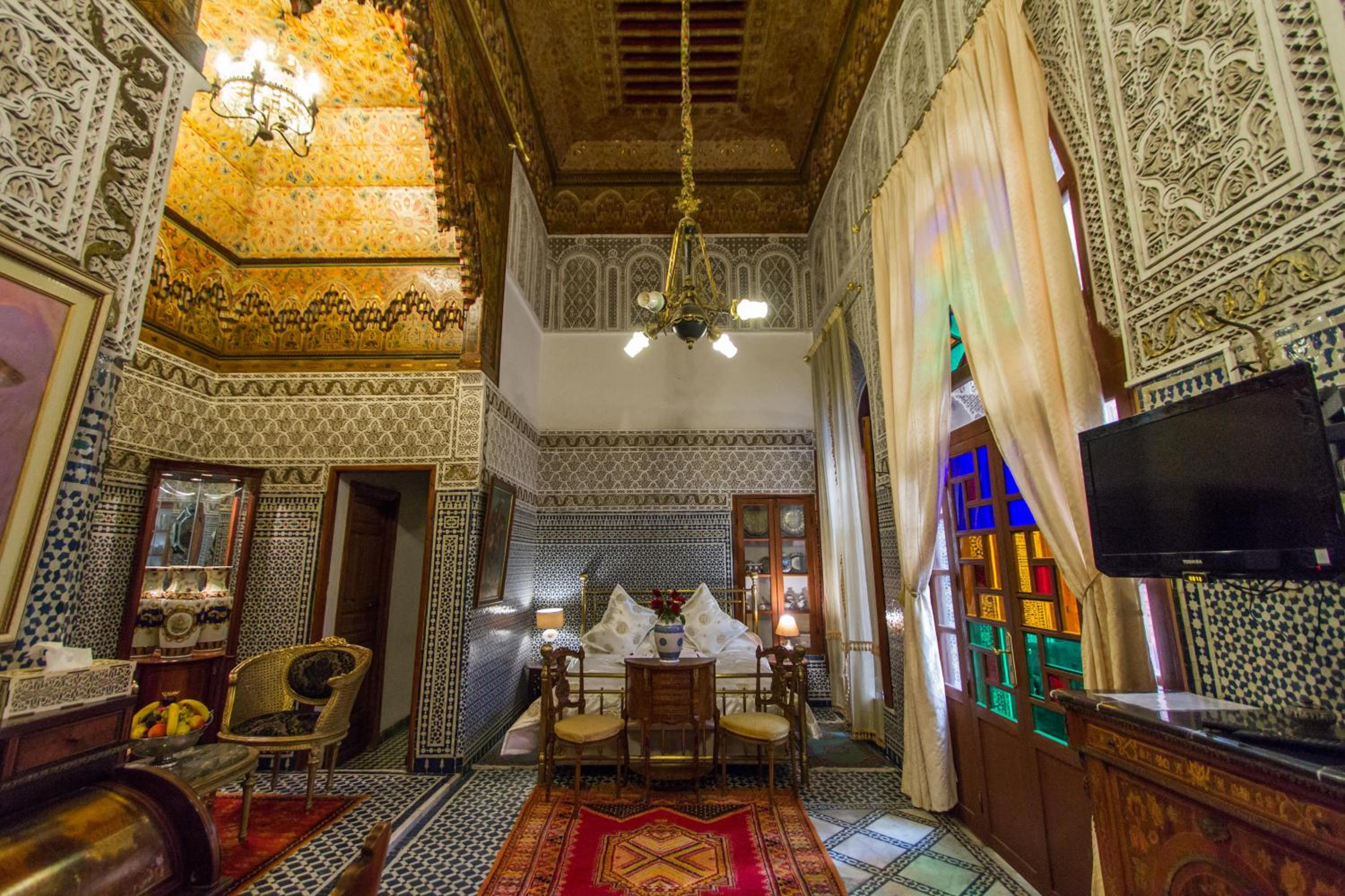 Traditional Suite - Photo 6