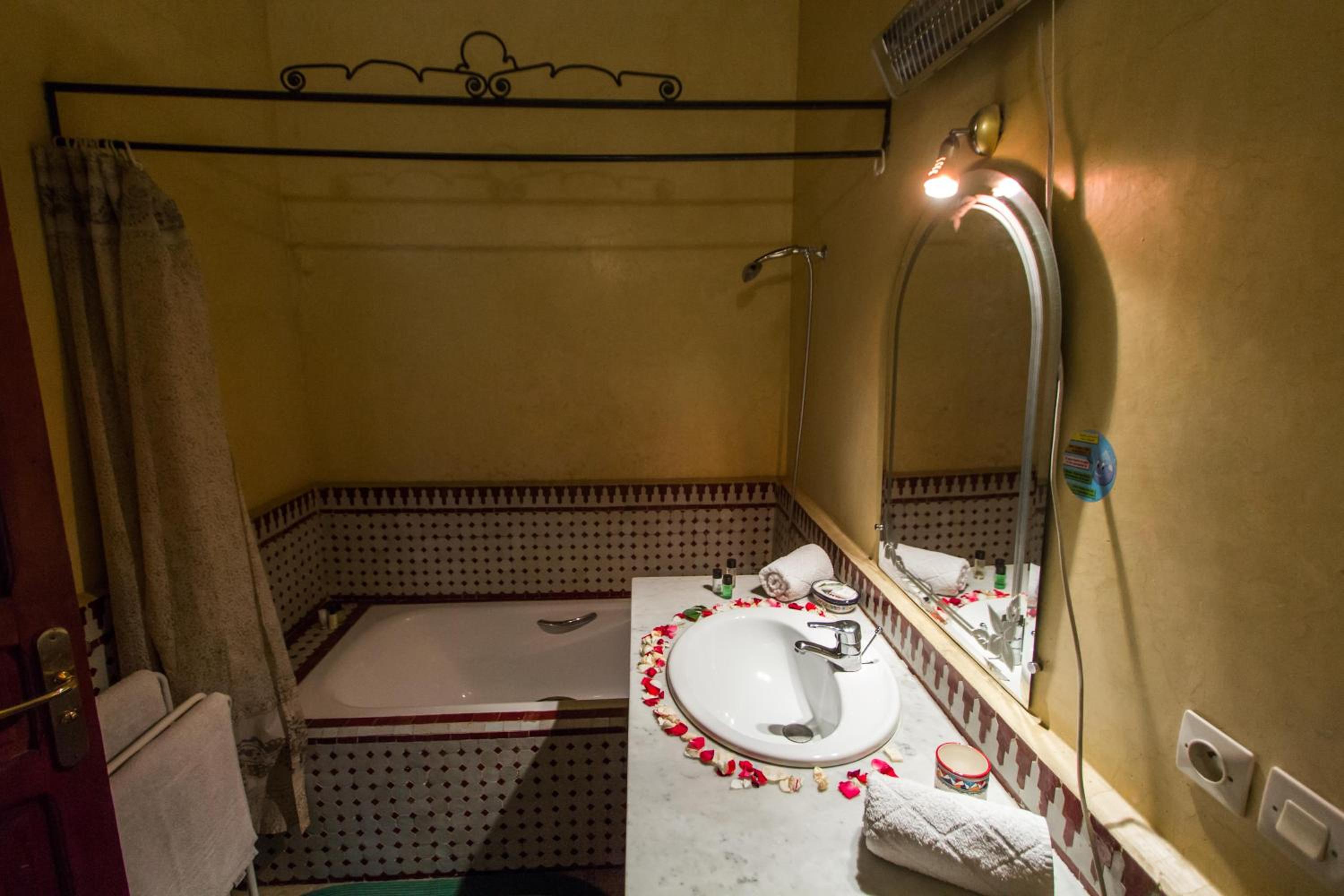 Double Room - Photo 4