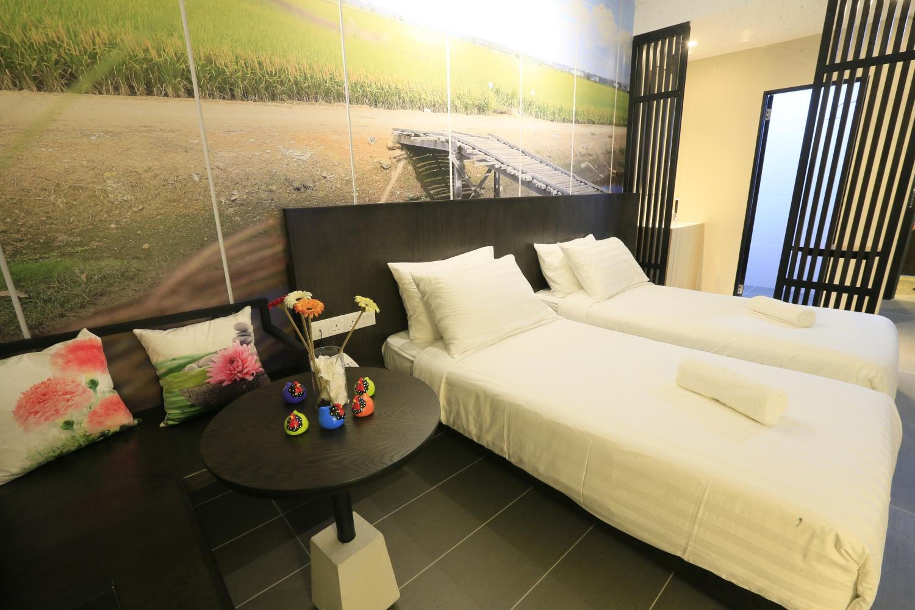 Deluxe Twin Room photo 3