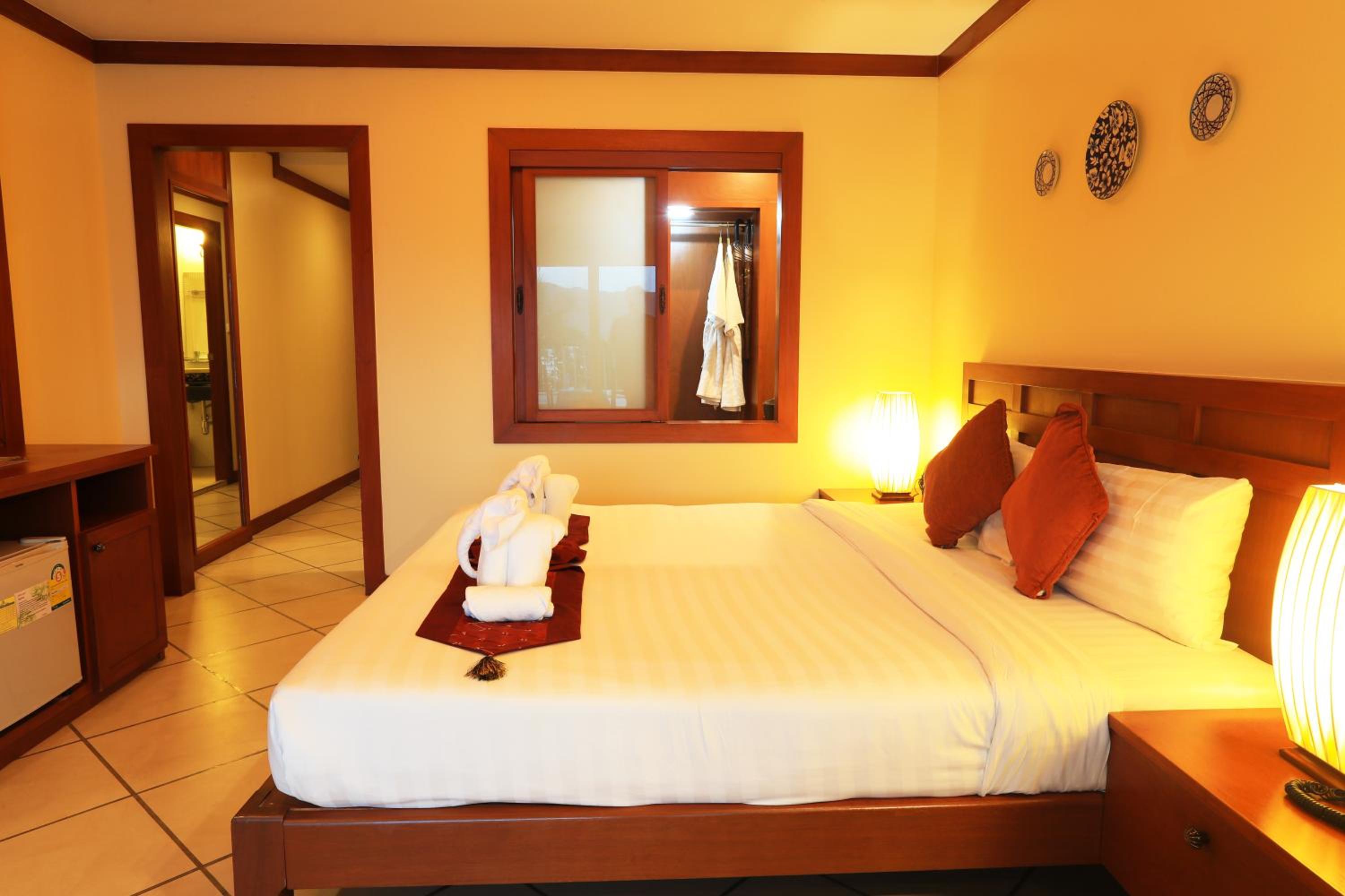 Deluxe Double or Twin Room - Photo 4