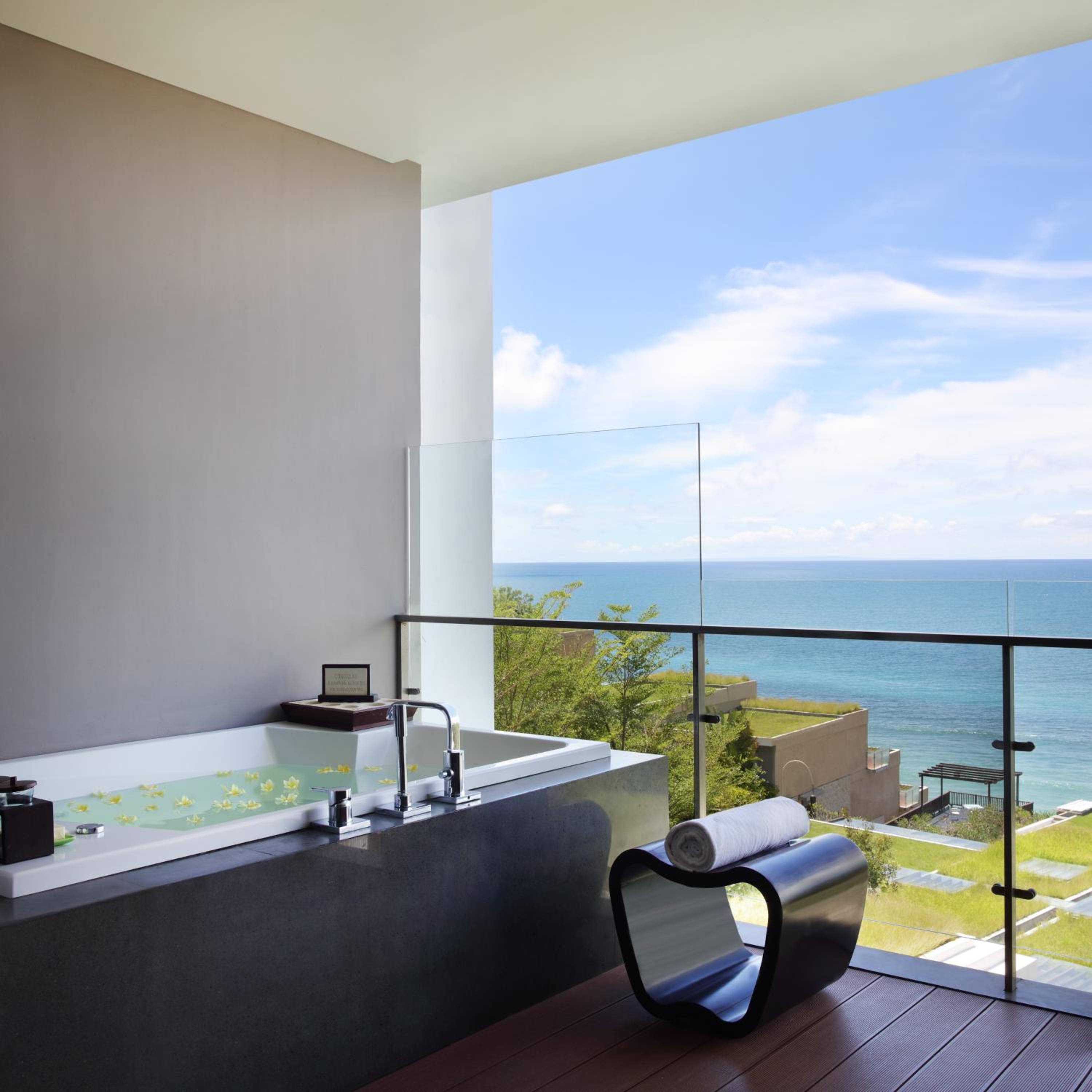 Ocean View Suite with Free Benefits - Photo 4