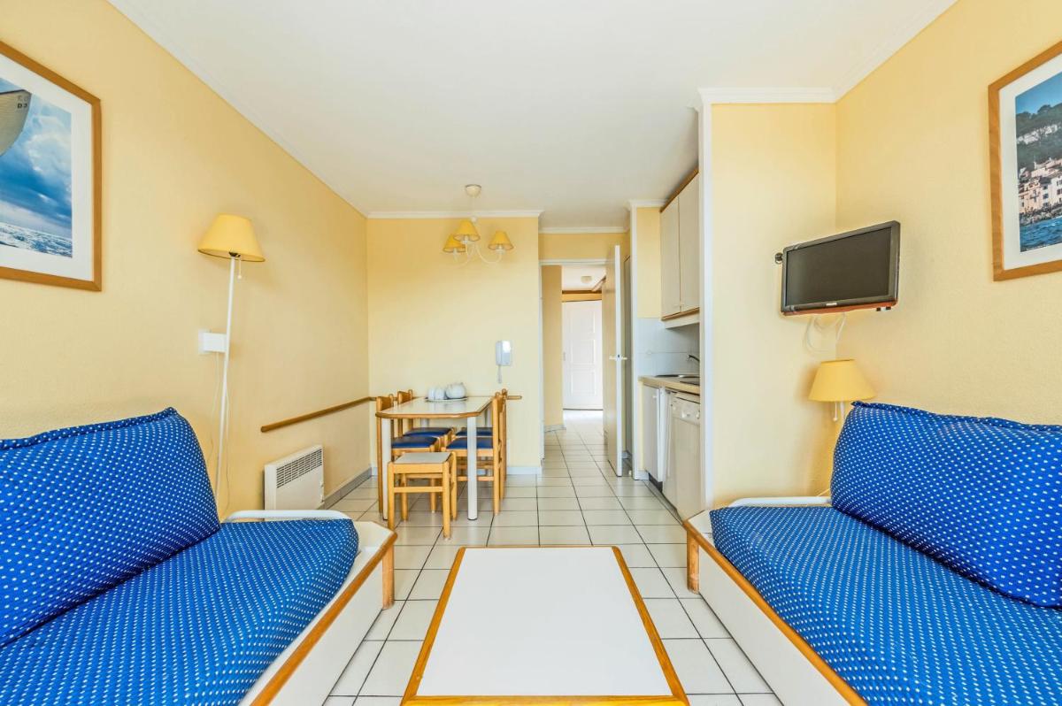 Comfort One-Bedroom Apartment (5 People) photo 3