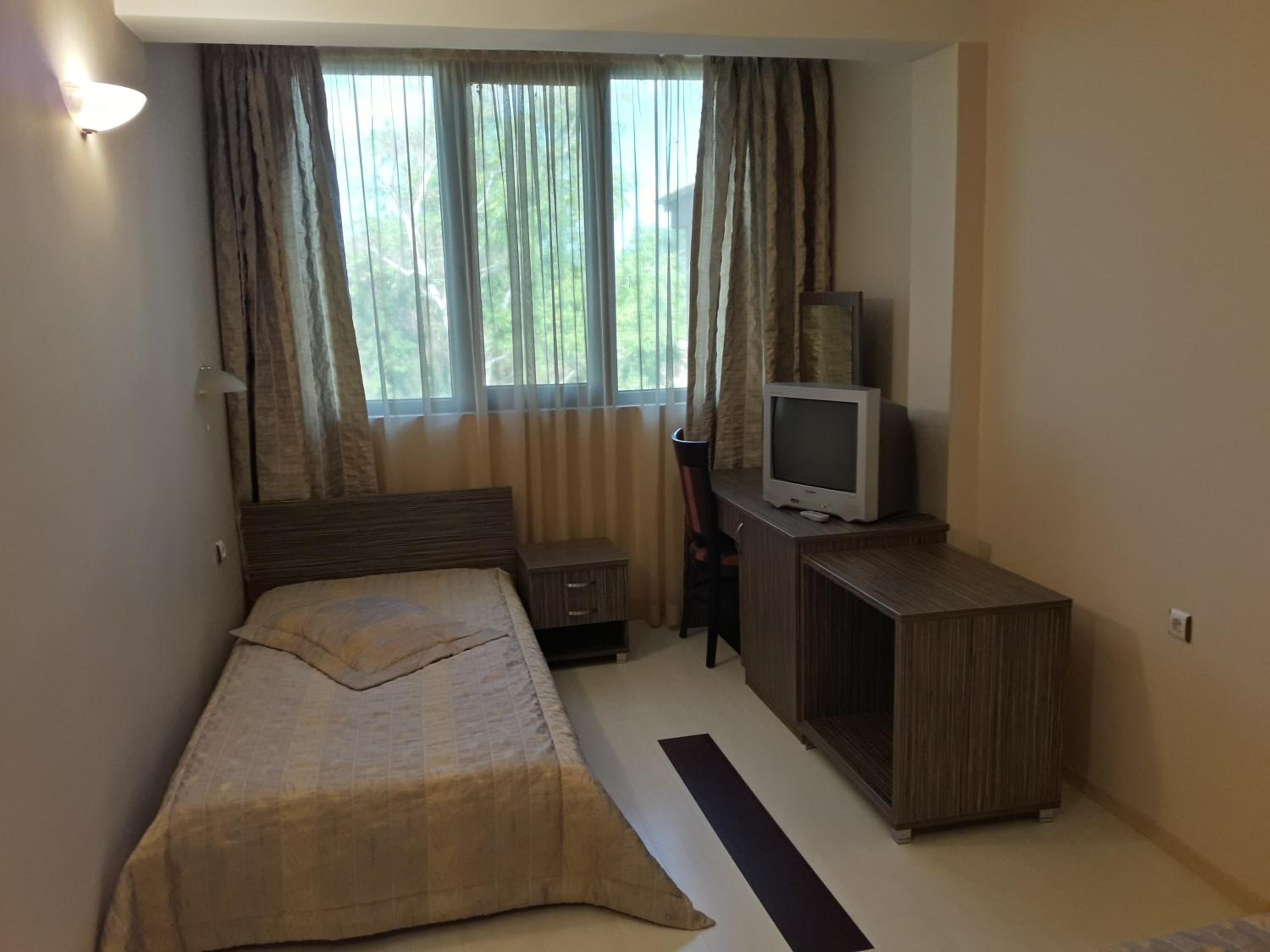Large Single Room photo 1
