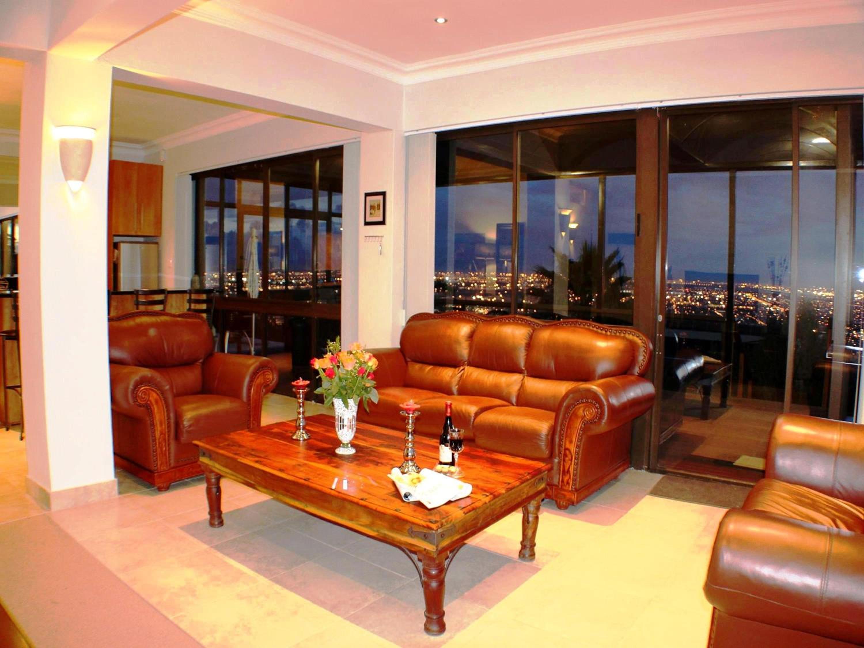 3 Bedroom Apartment with City View