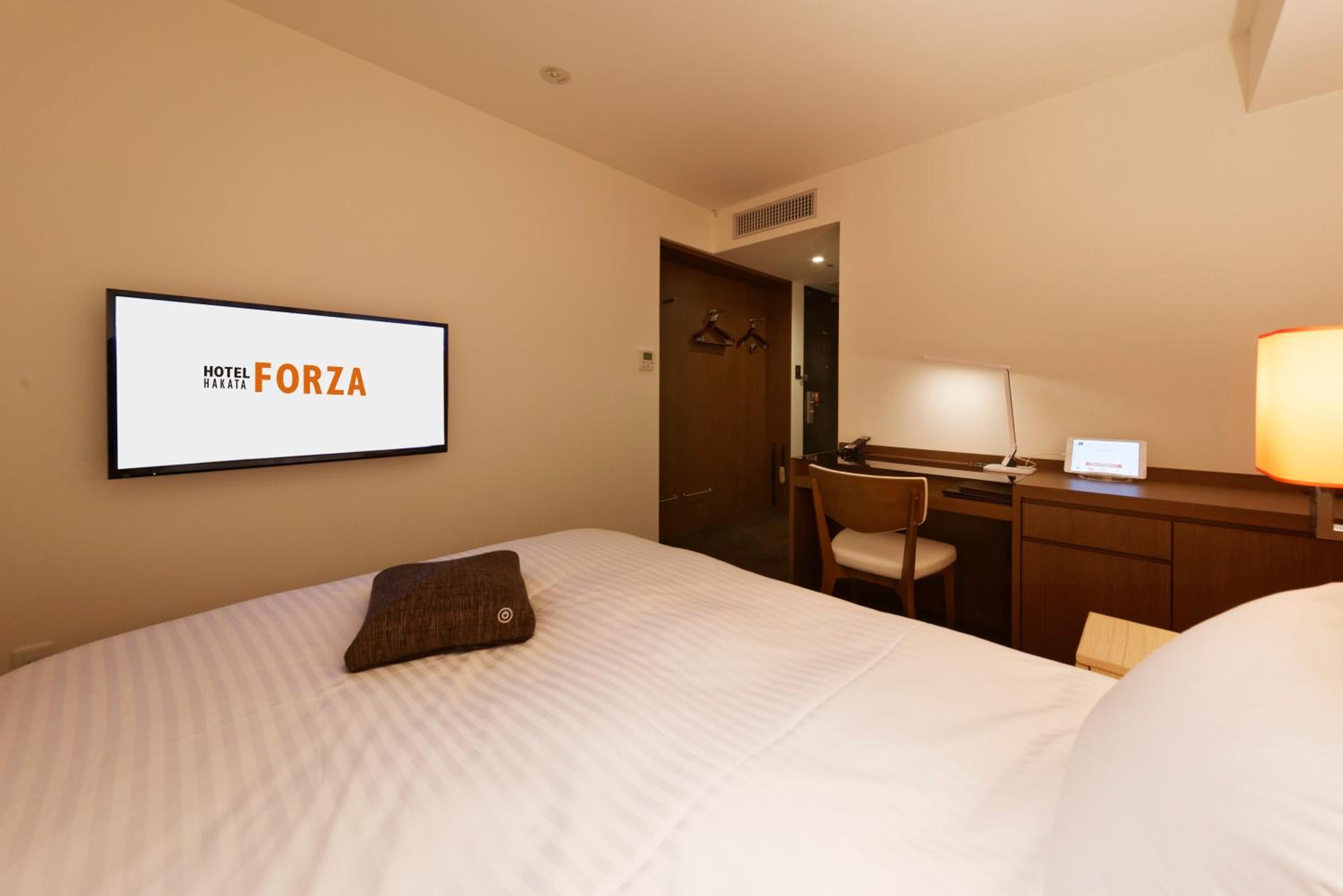 Double Room - Non-Smoking  - Photo 6