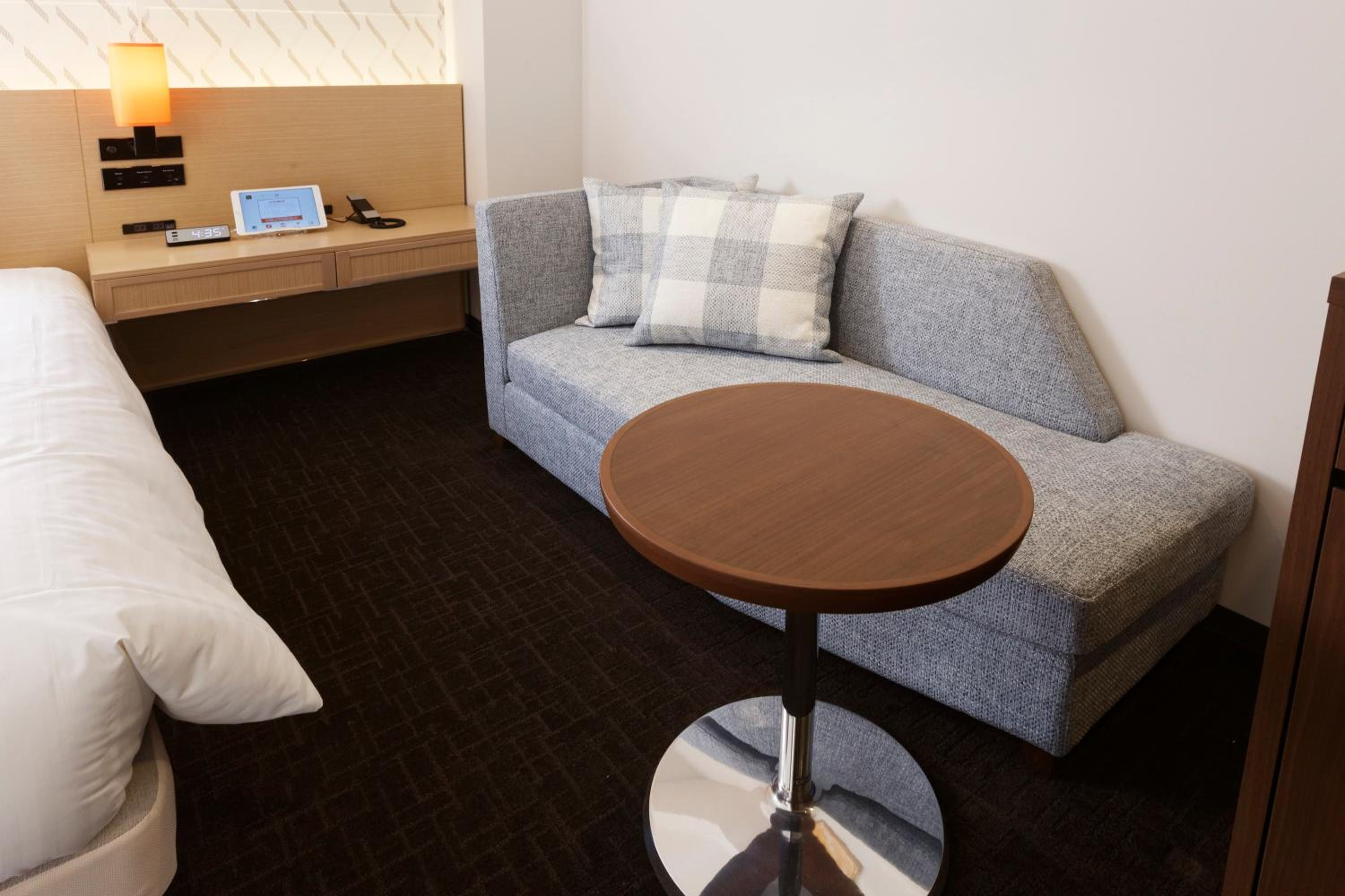 Twin Room - Non-Smoking - Photo 9