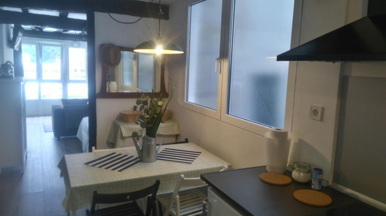 Apartment photo 2