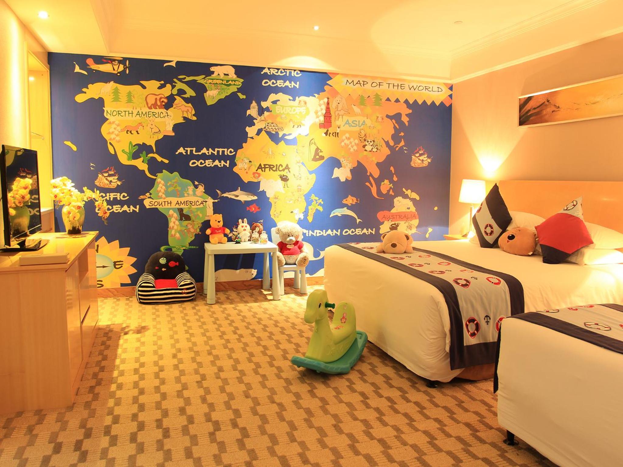 Family Twin Room - Photo 2
