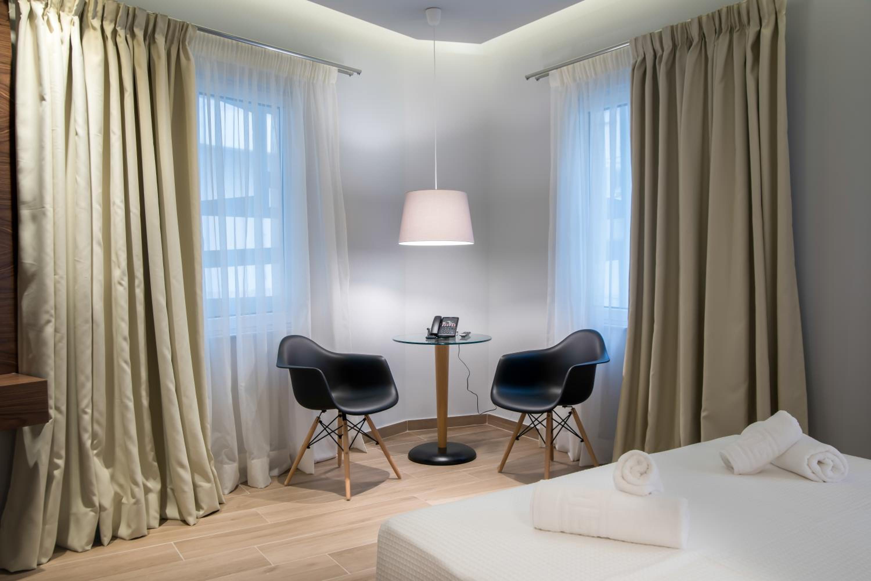 One-Bedroom Suite