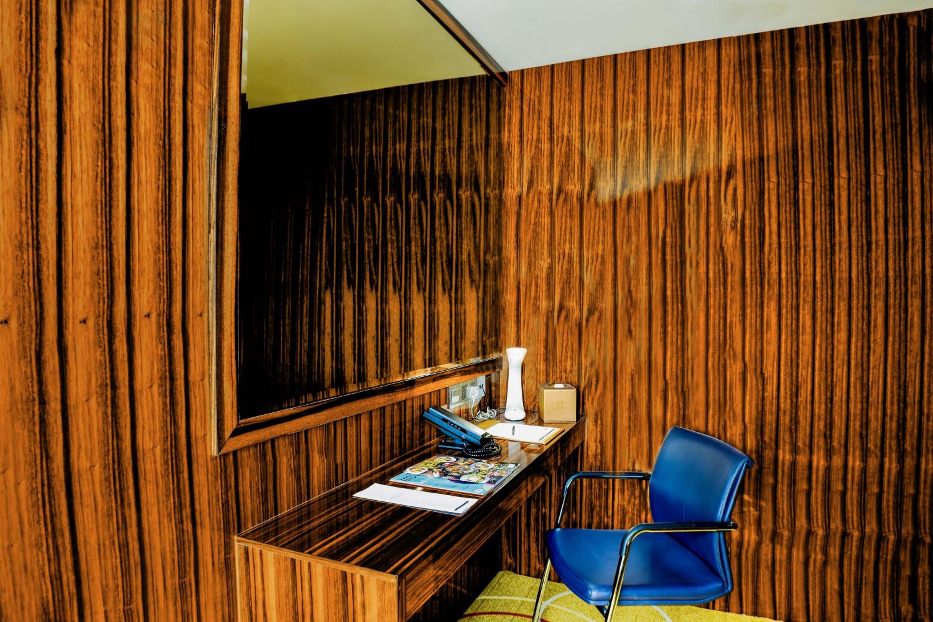 Premium King Room