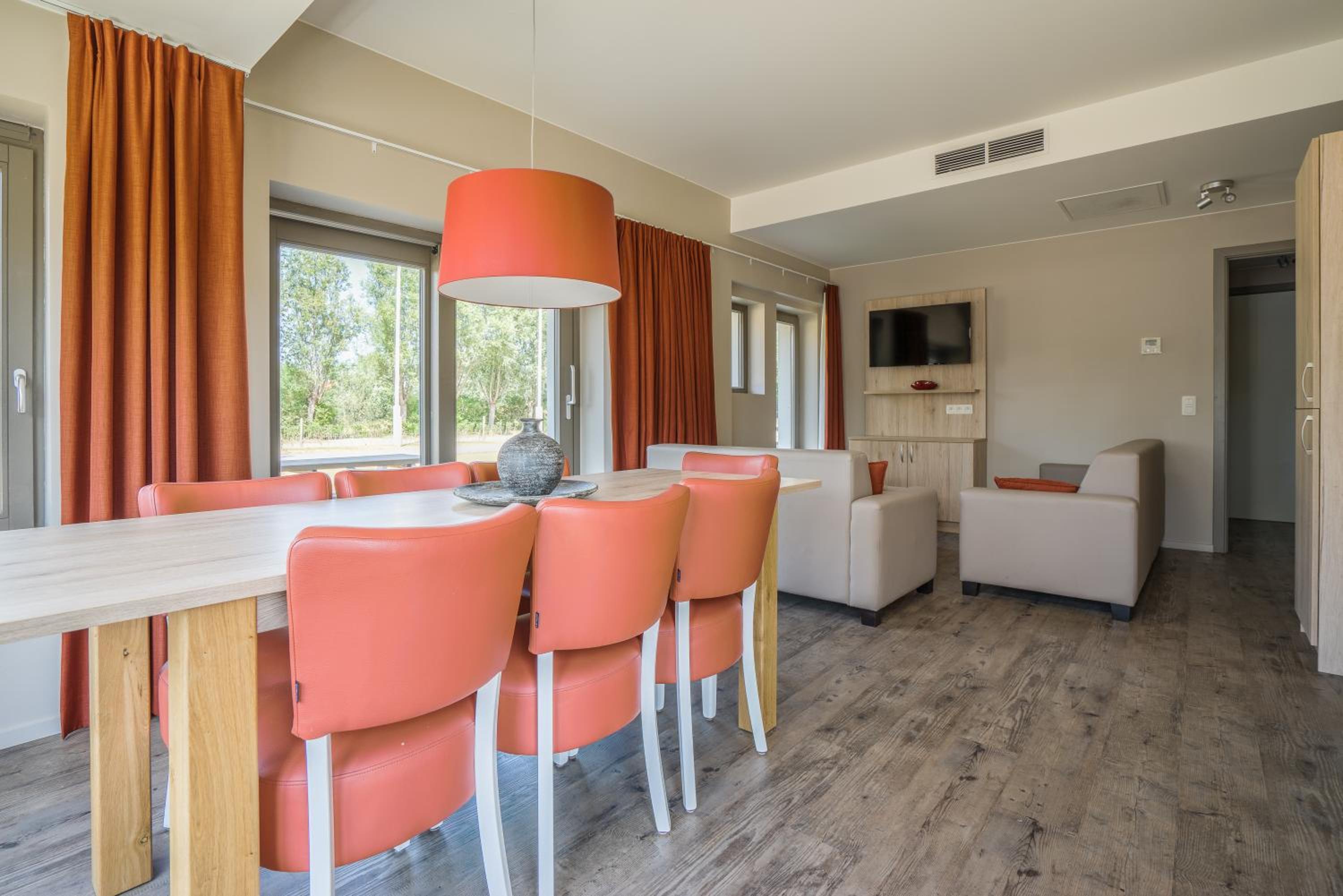 Family Suite | 4 Adults - 3 Children