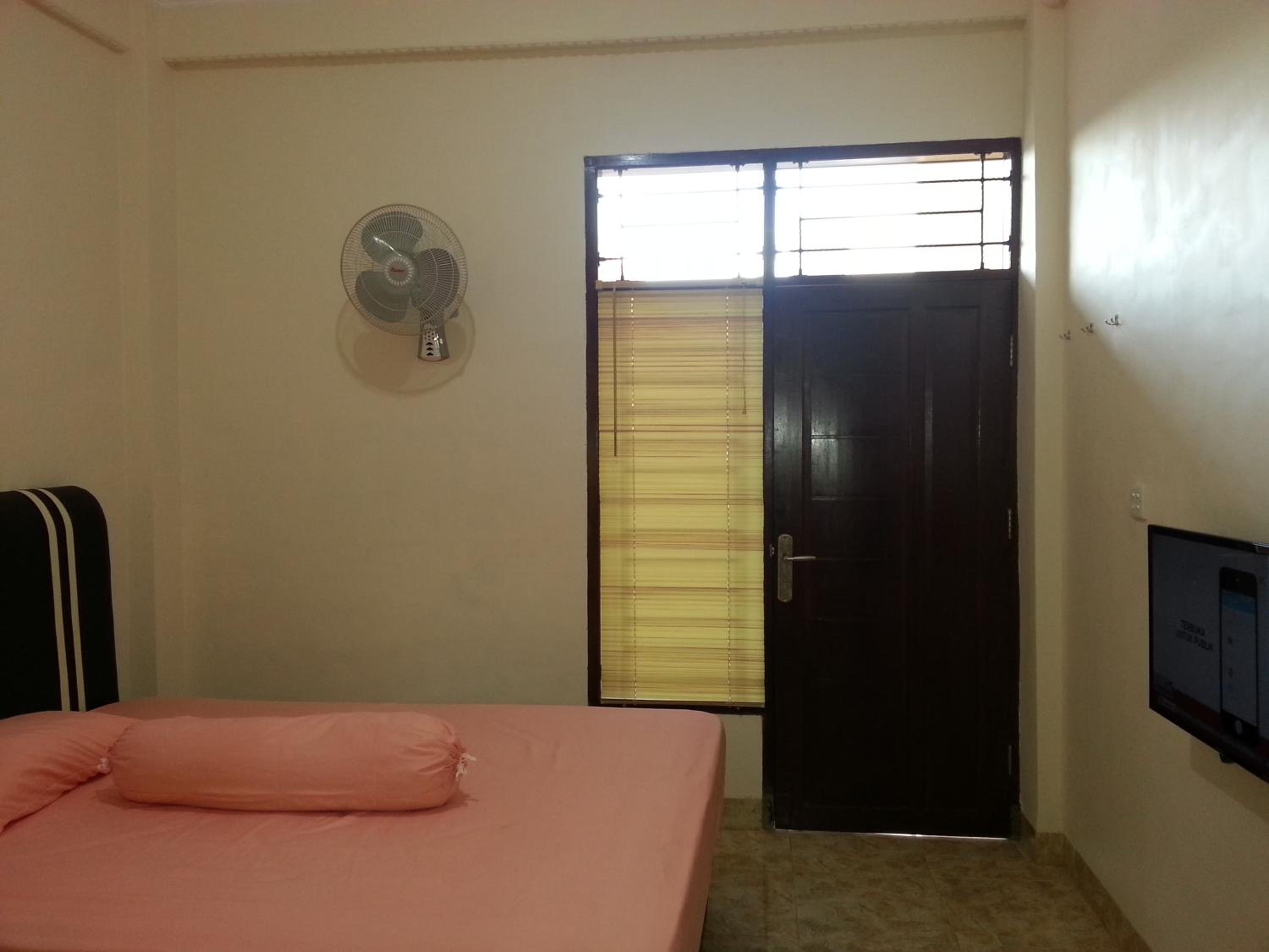 Budget Double Room photo 1