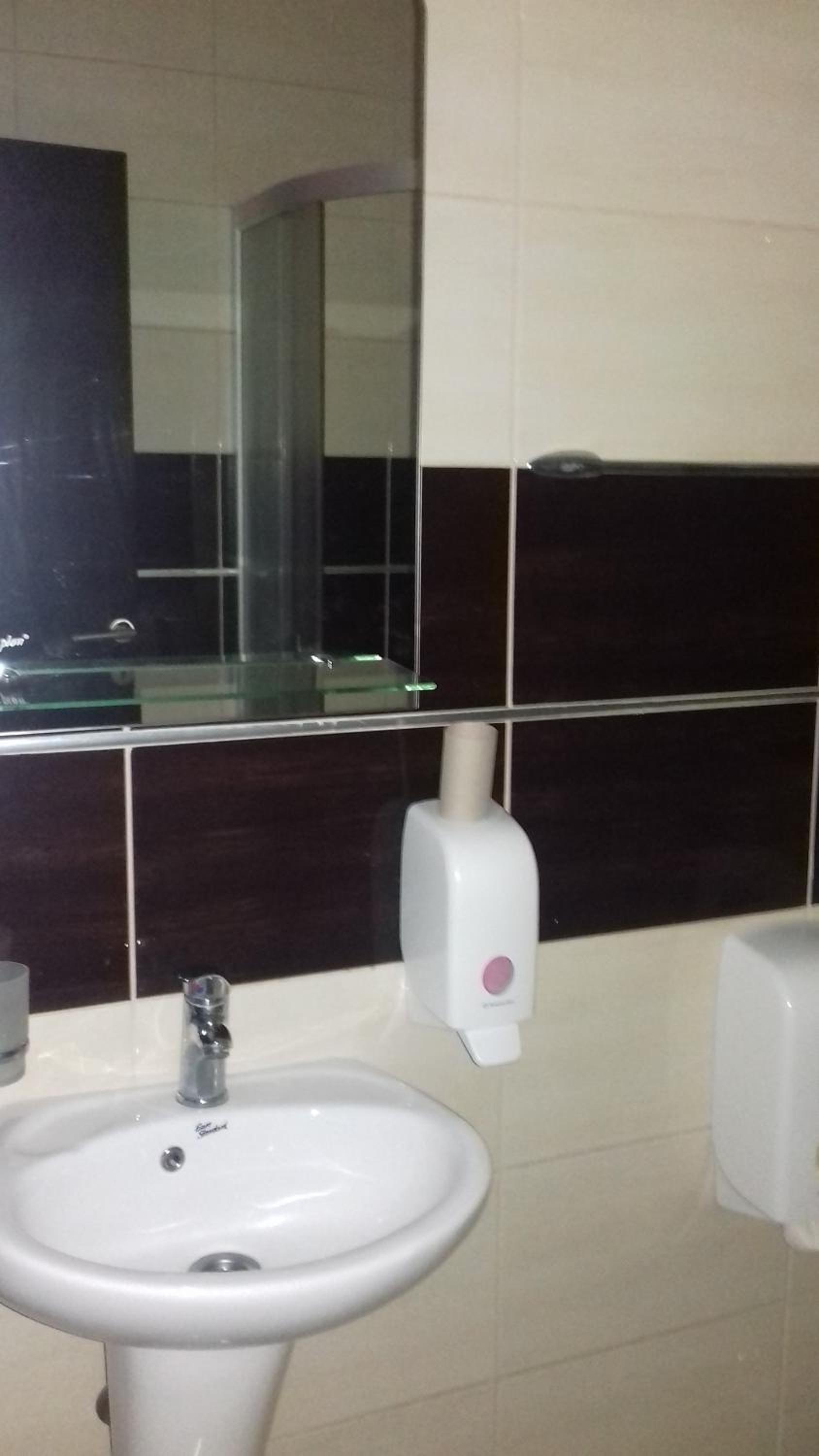 Double Room With Private Bathroom photo 3