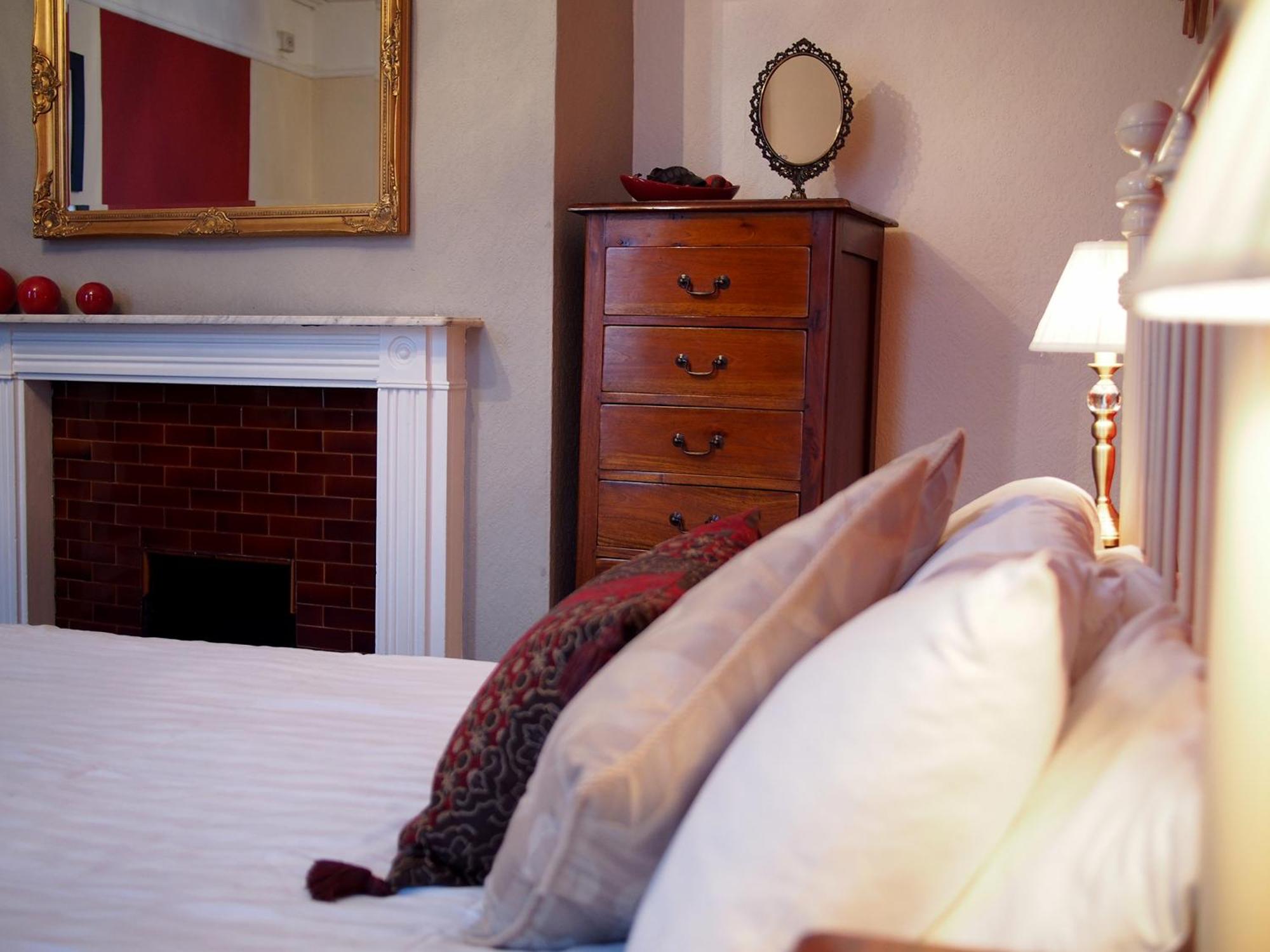 Double Room with Private Bathroom photo 2