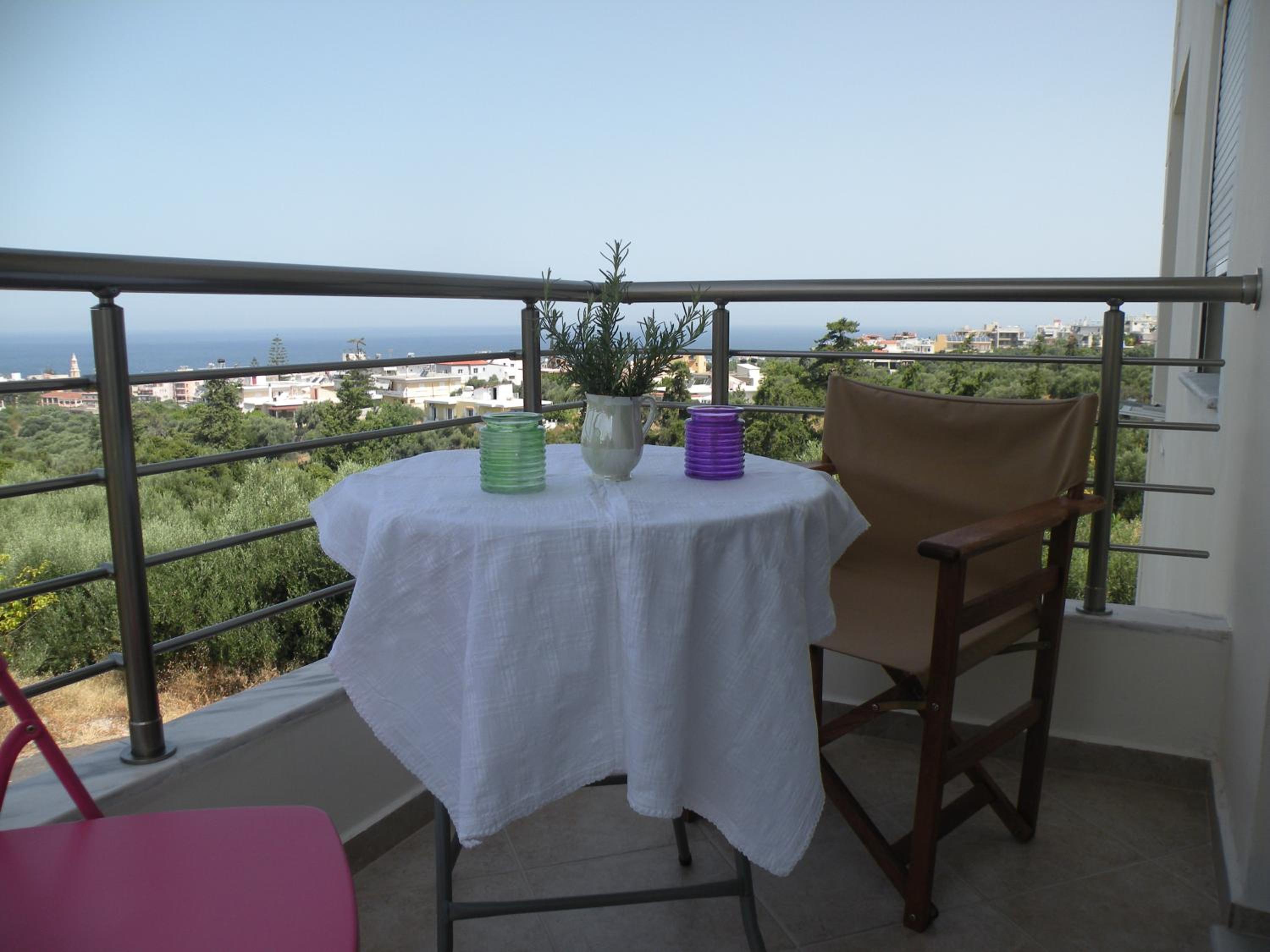 Studio Apartment with Sea View - Photo 2