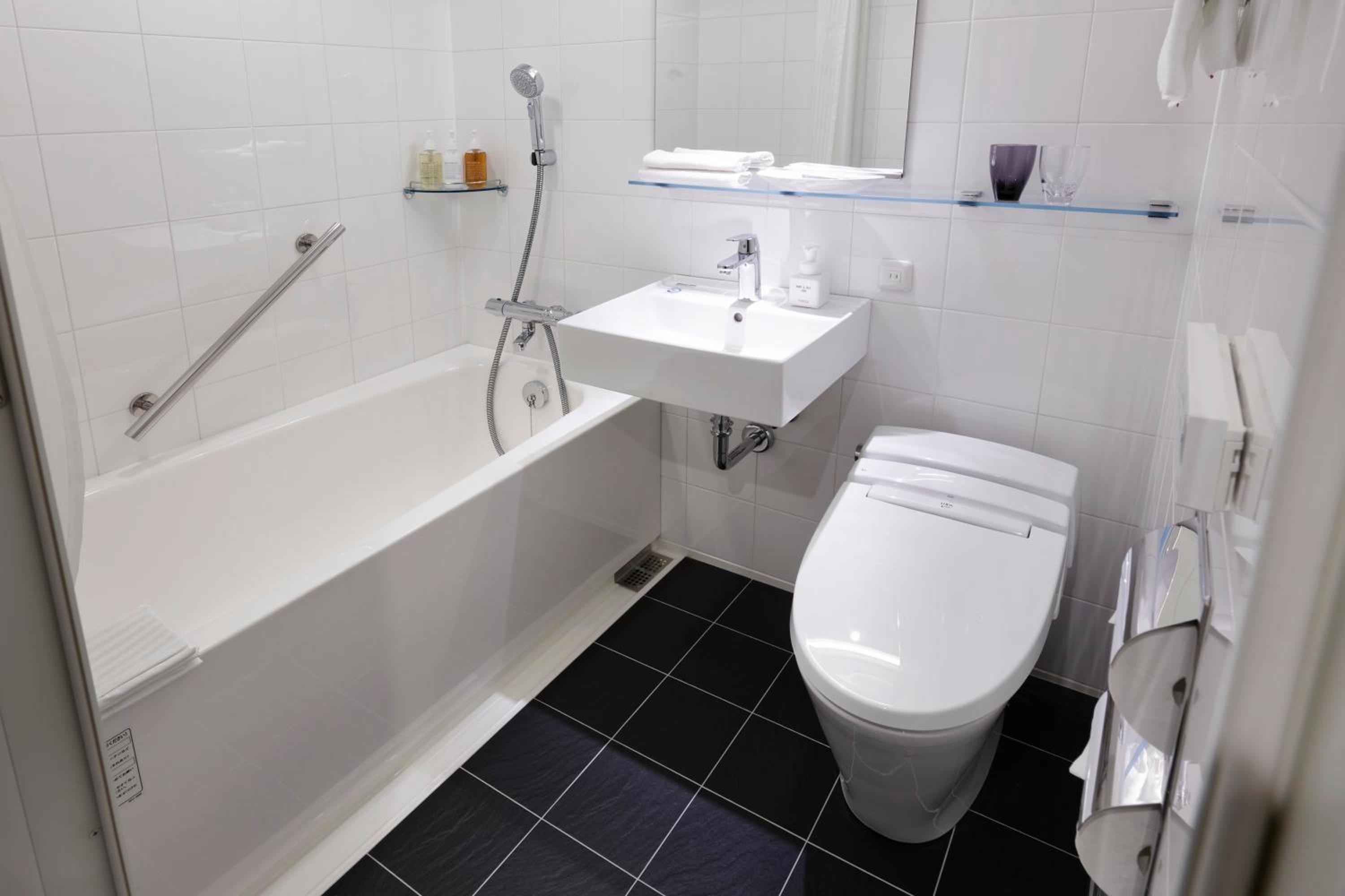Double Room - Non-Smoking  - Photo 2