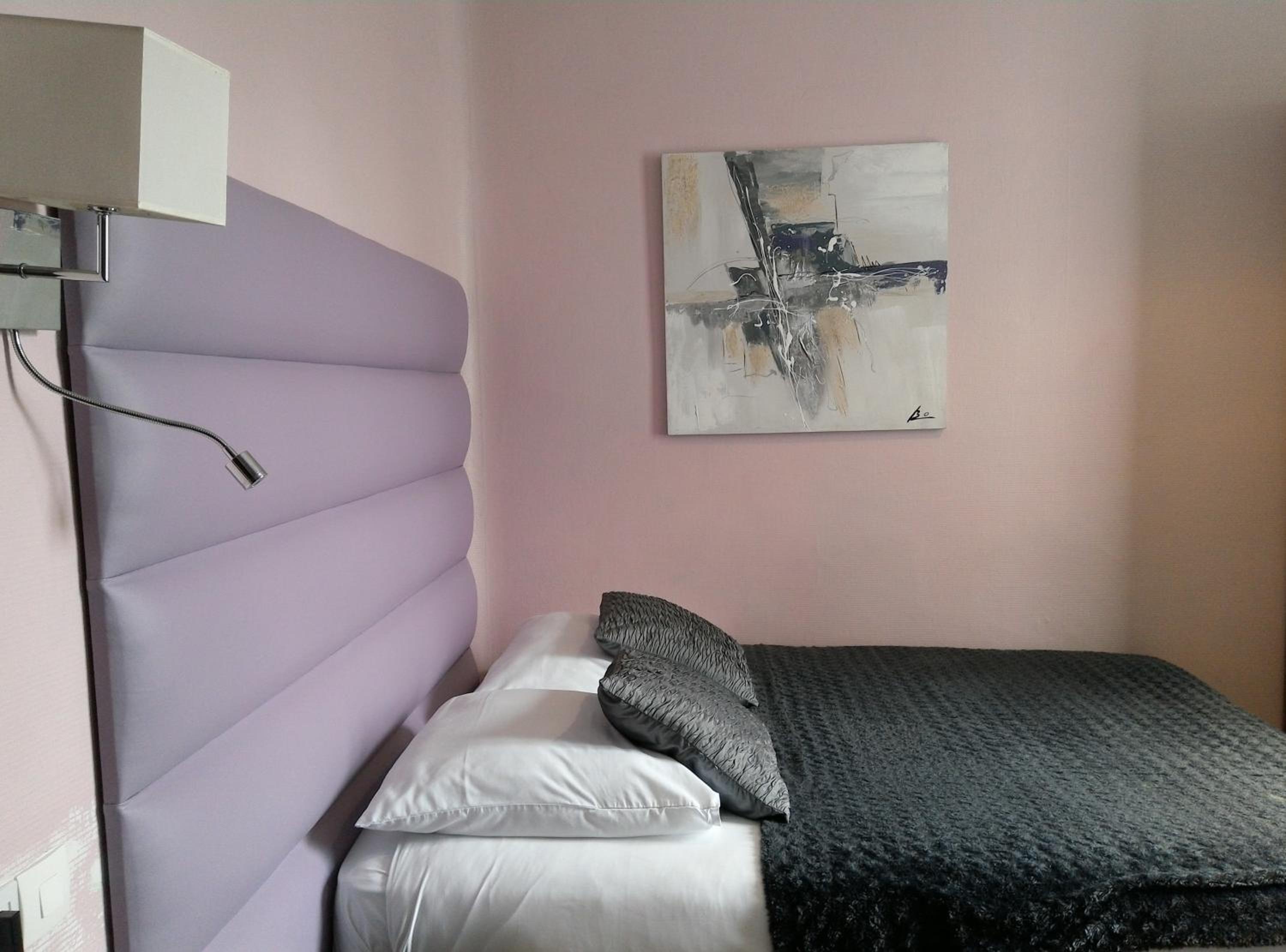 Classic Single Room