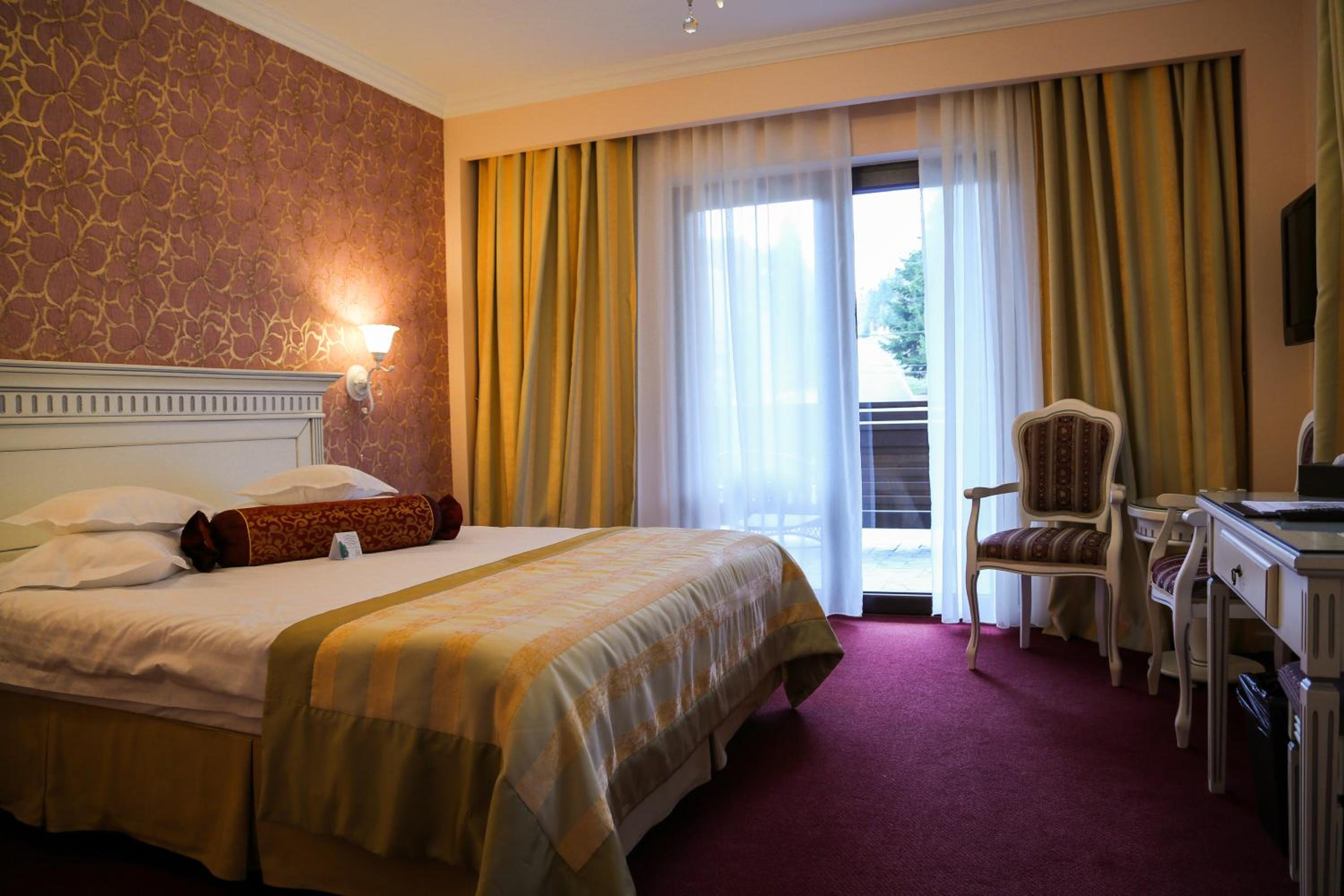 Superior Double or Twin room without SPA access - Photo 7