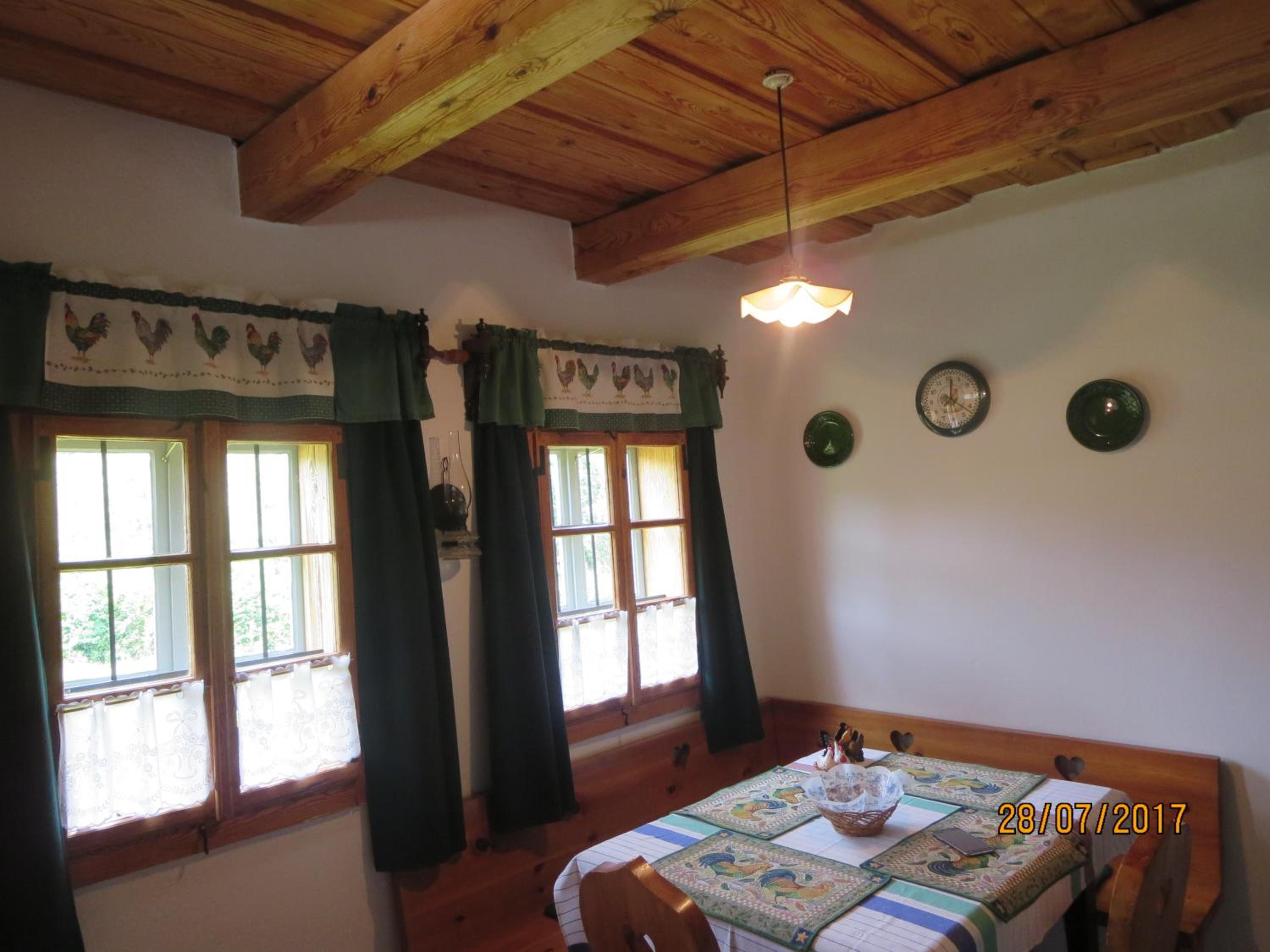 One-Bedroom Apartment - Photo 2