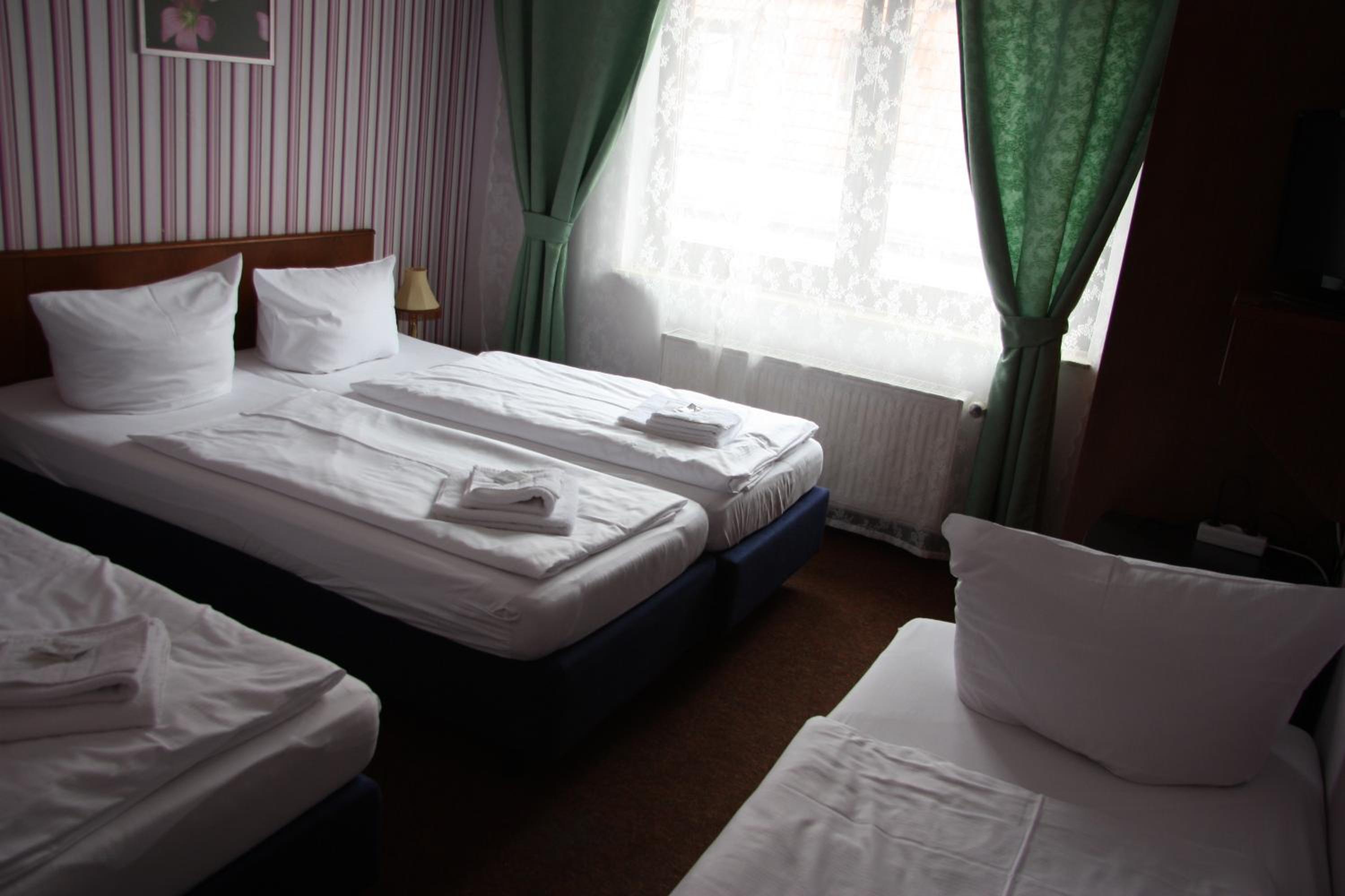 Triple Room photo 2