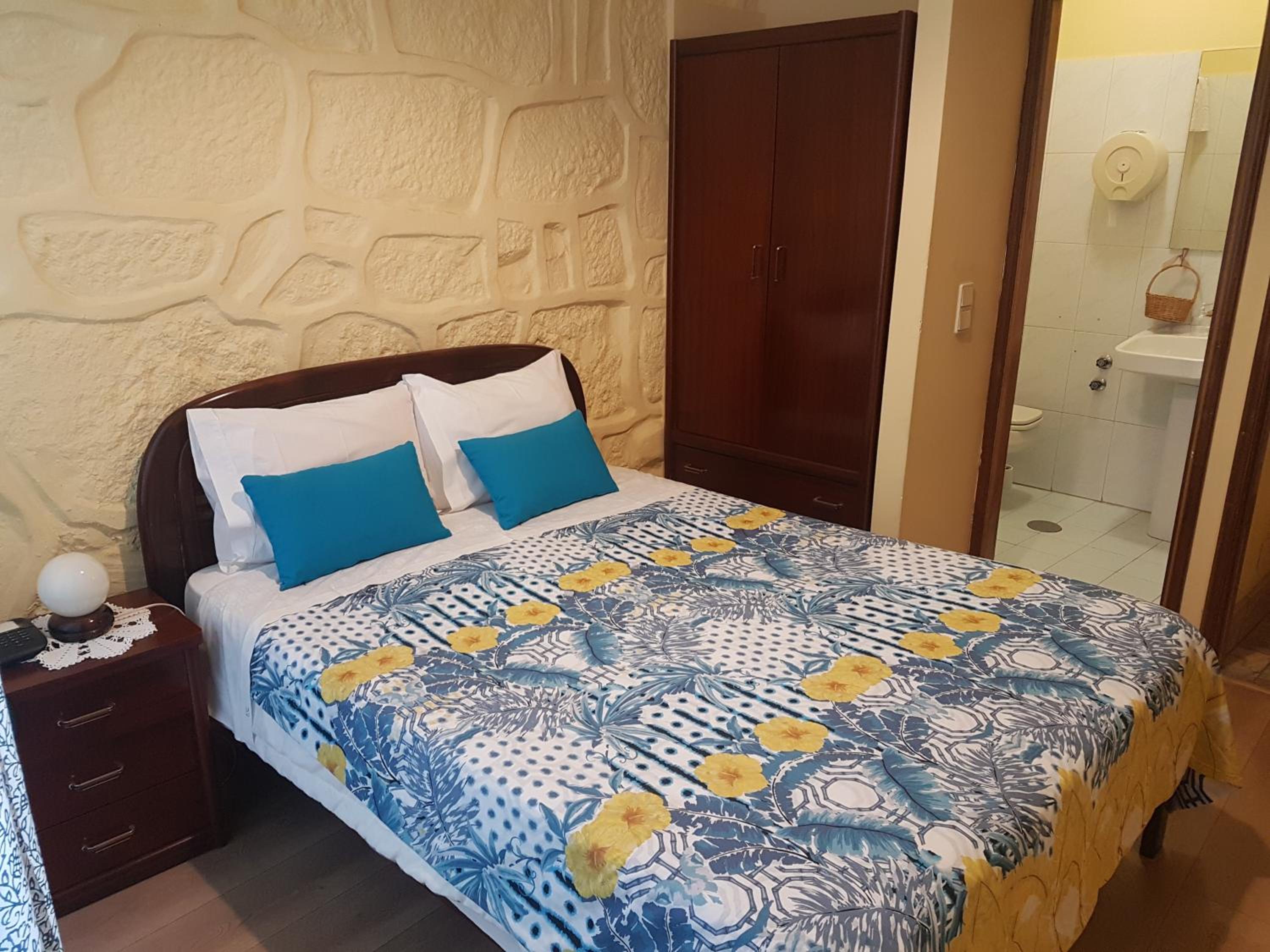 Double Room - Photo 4