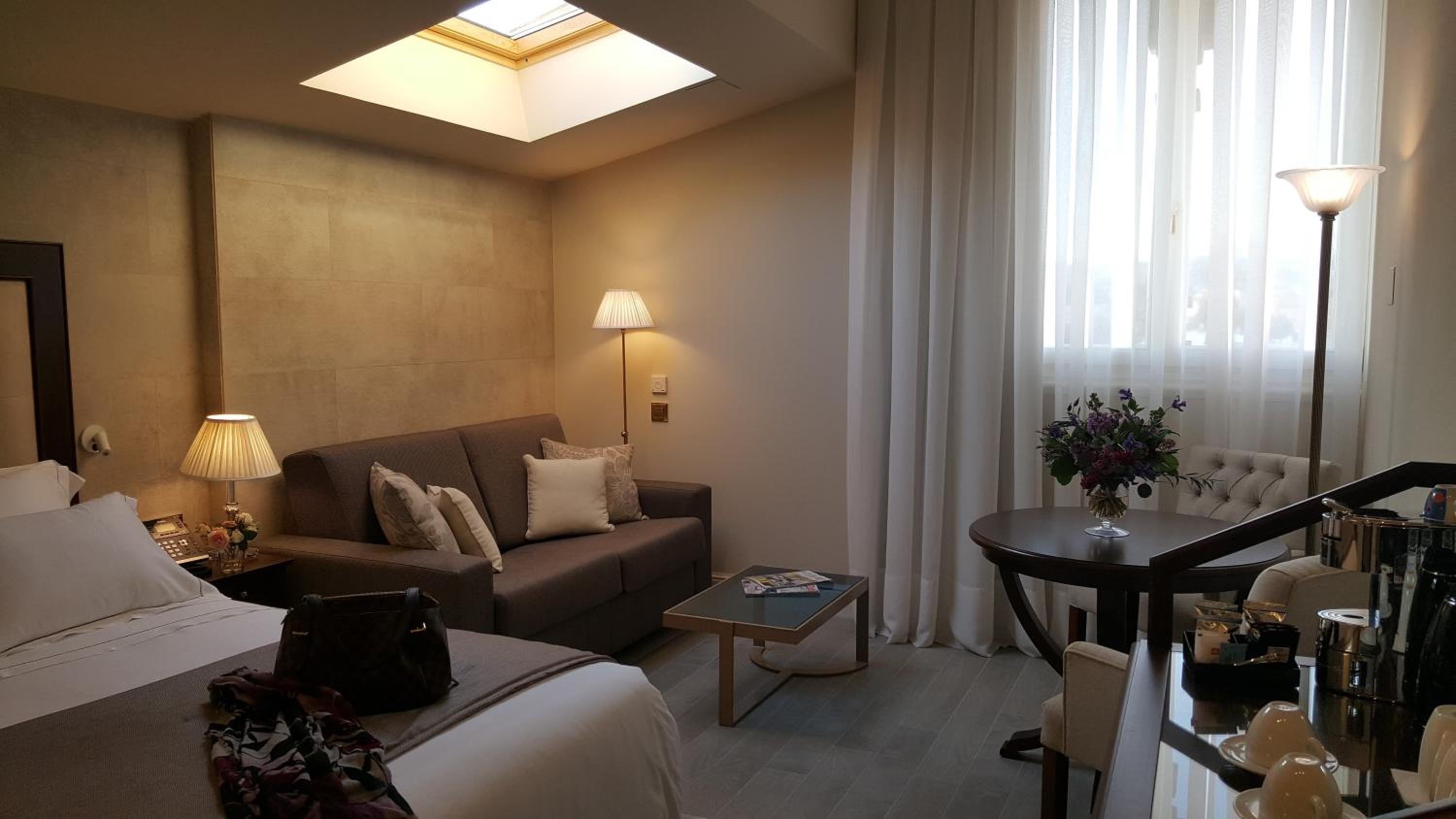 Attic Room with Garden View - Photo 2