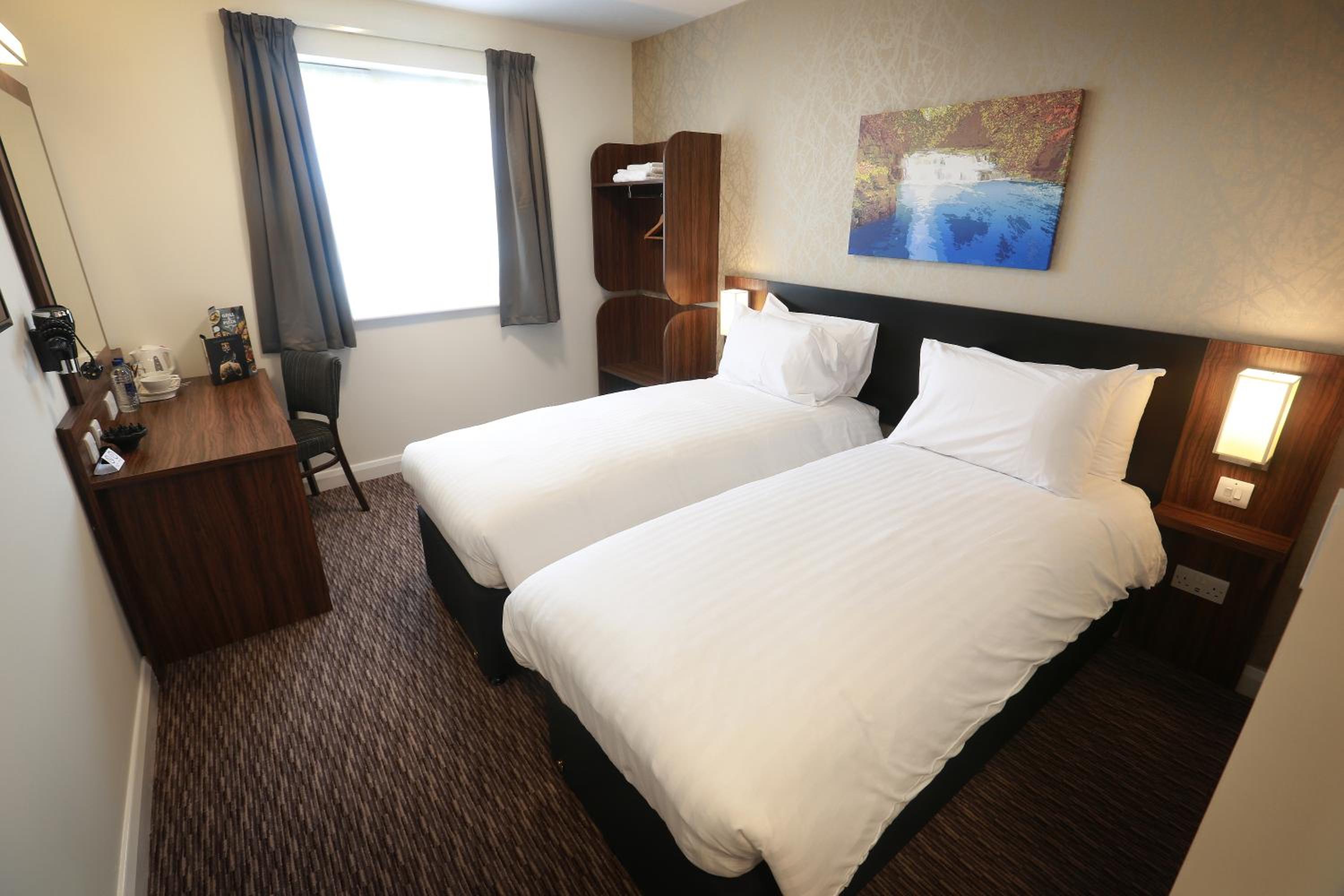 Double or Twin Room photo 2