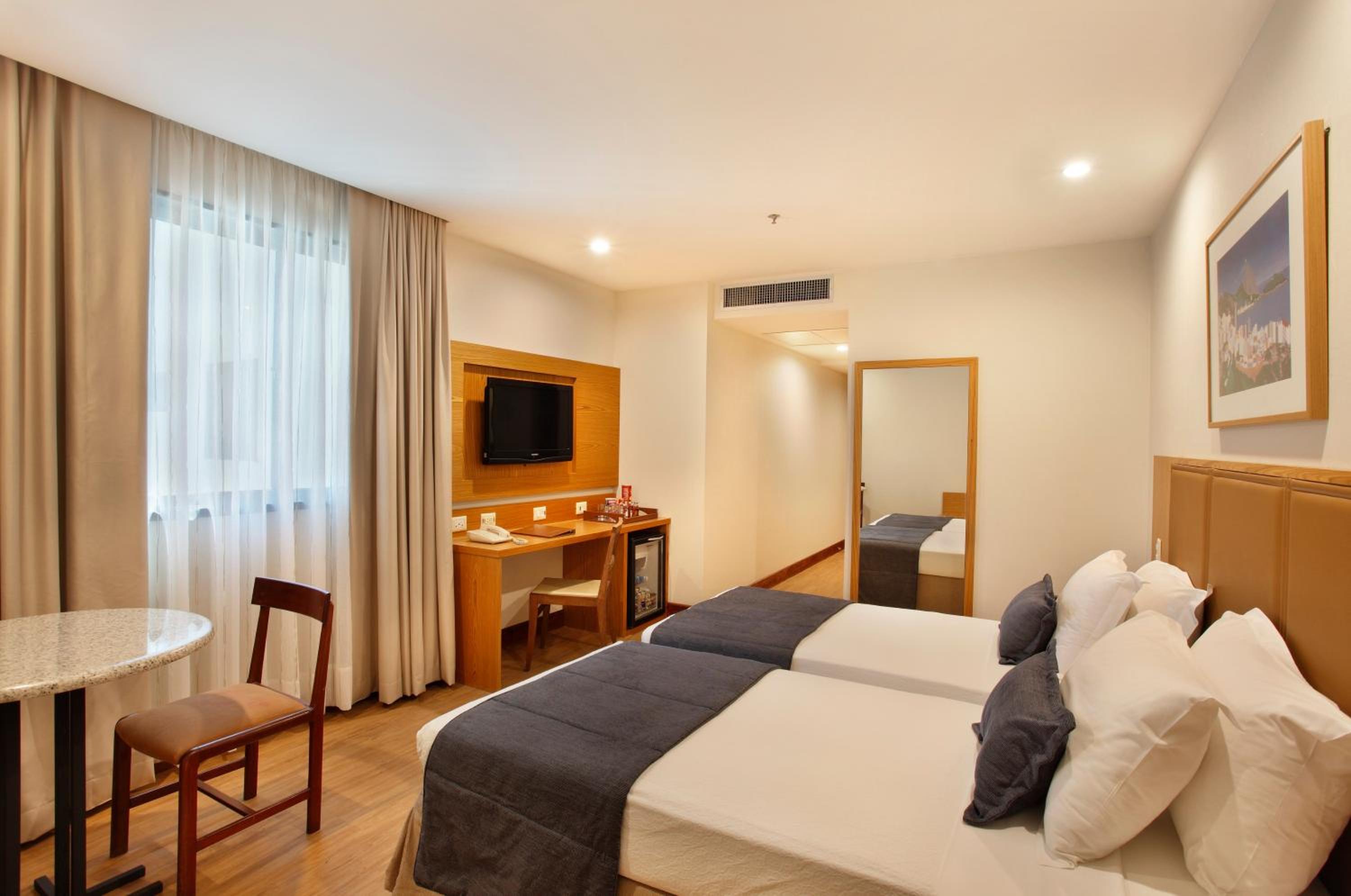 Standard Triple Room - Photo 2