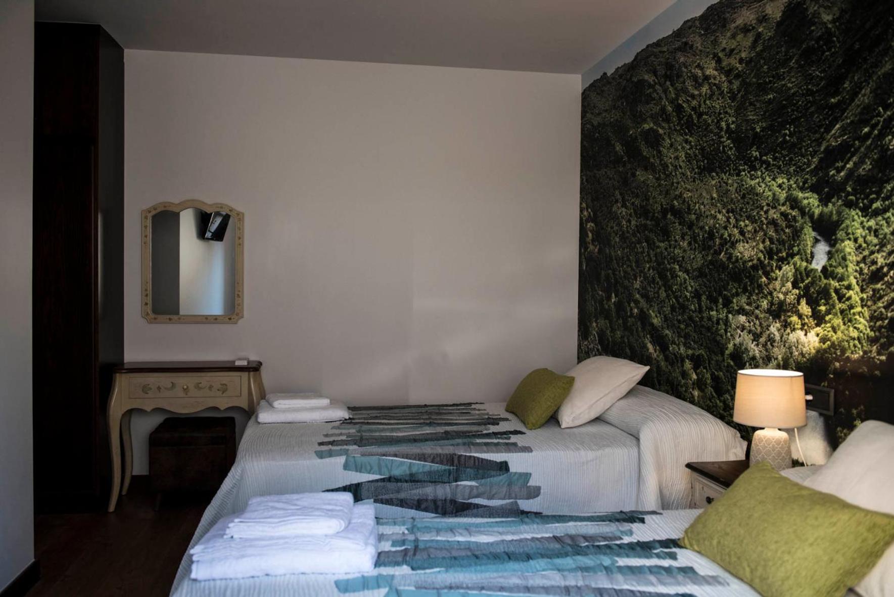 Habitación Estándar con Dos Camas Individuales