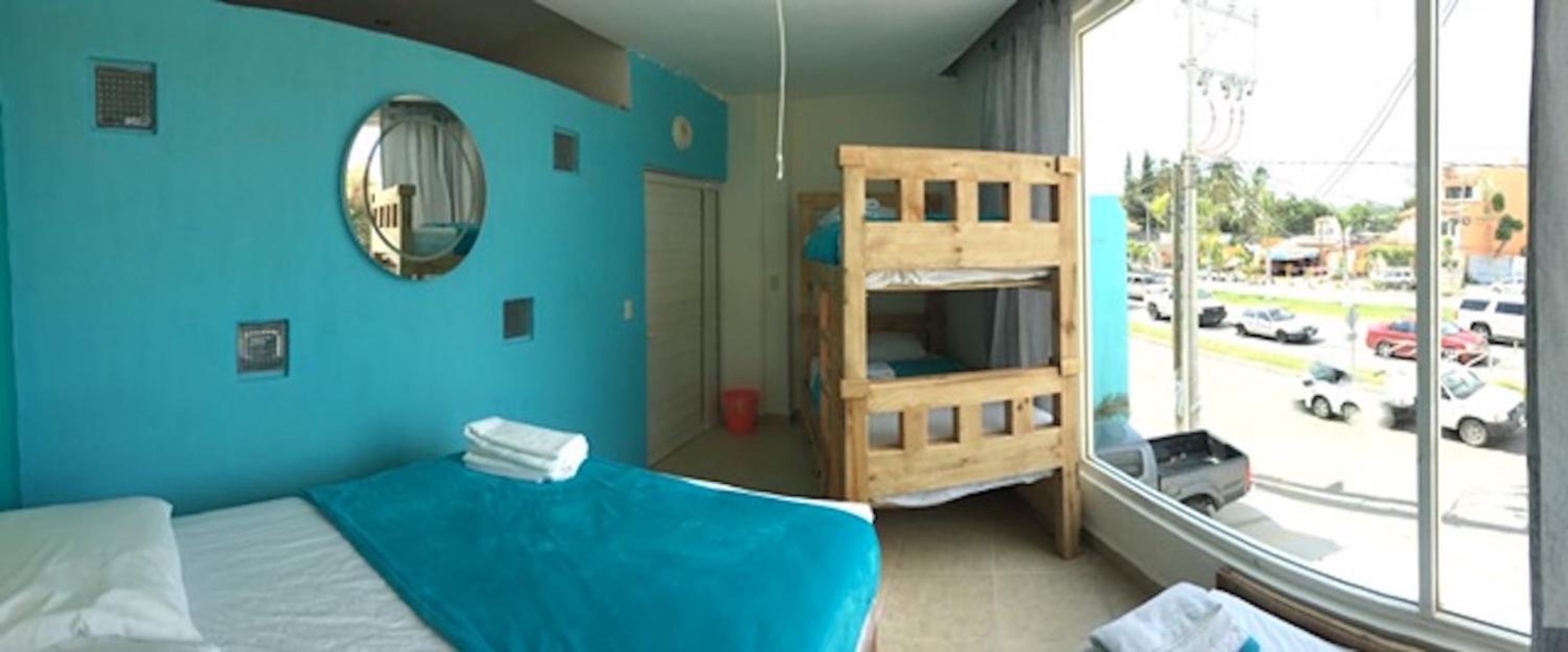 Family Room with Shared Bathroom photo 1