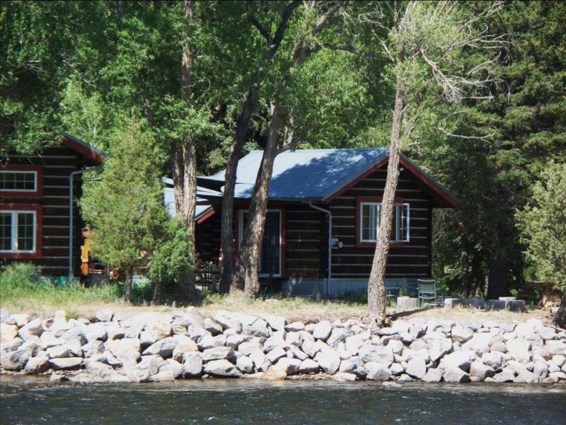 Master Cabin - No Pets photo 3