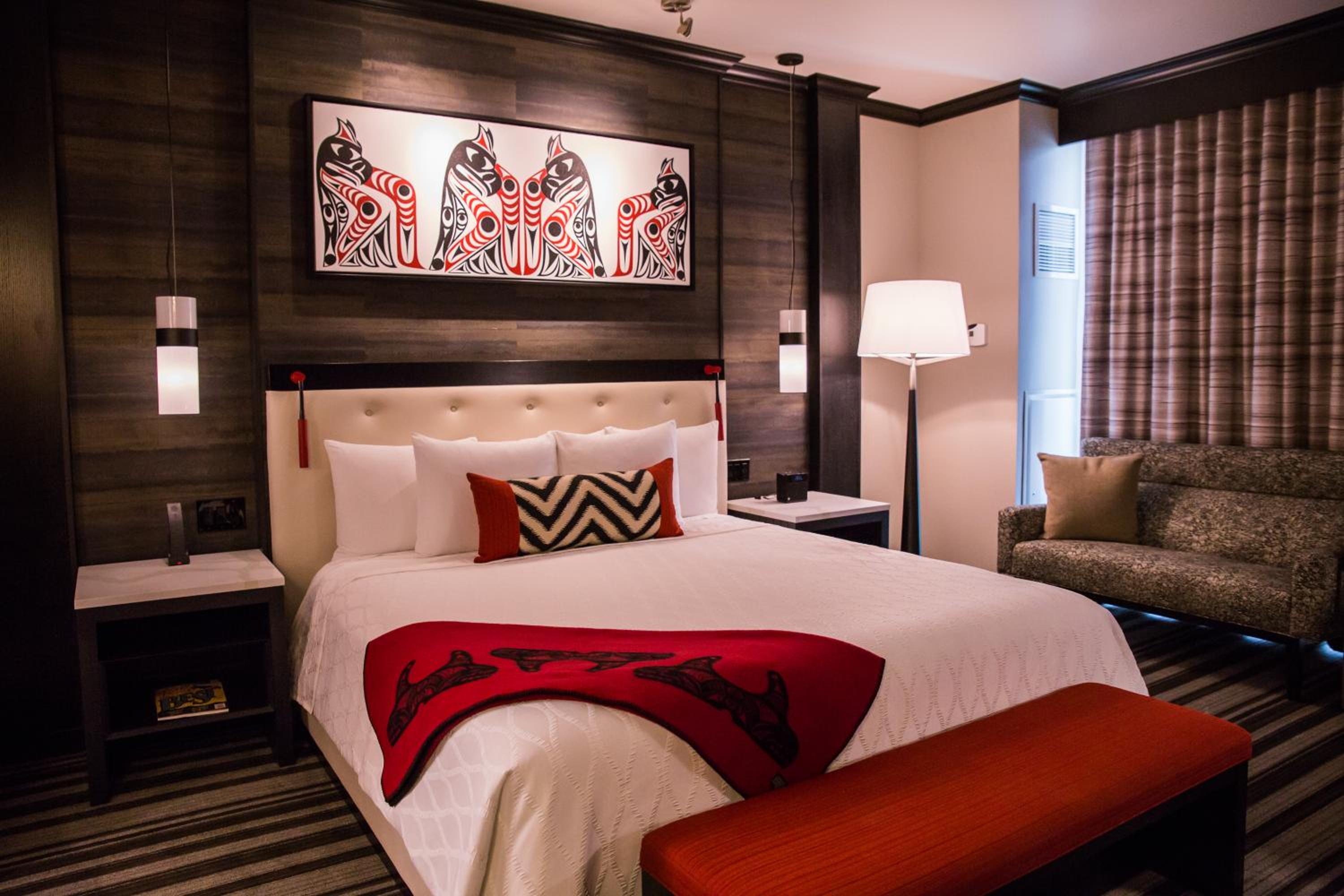 Deluxe King Room - Photo 1