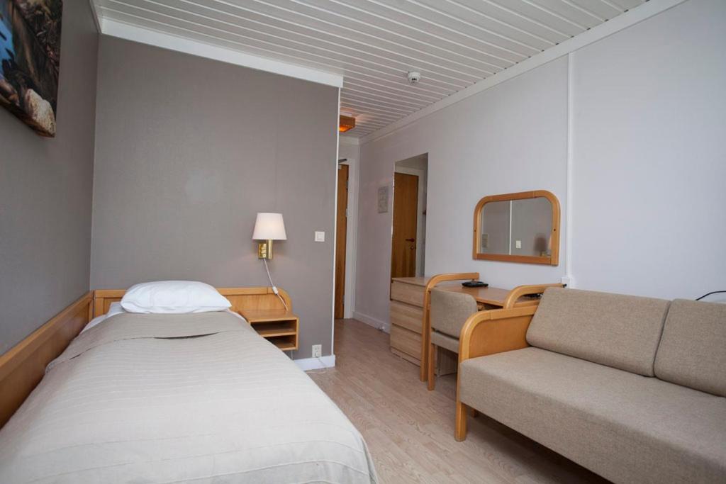 Single Room photo 1