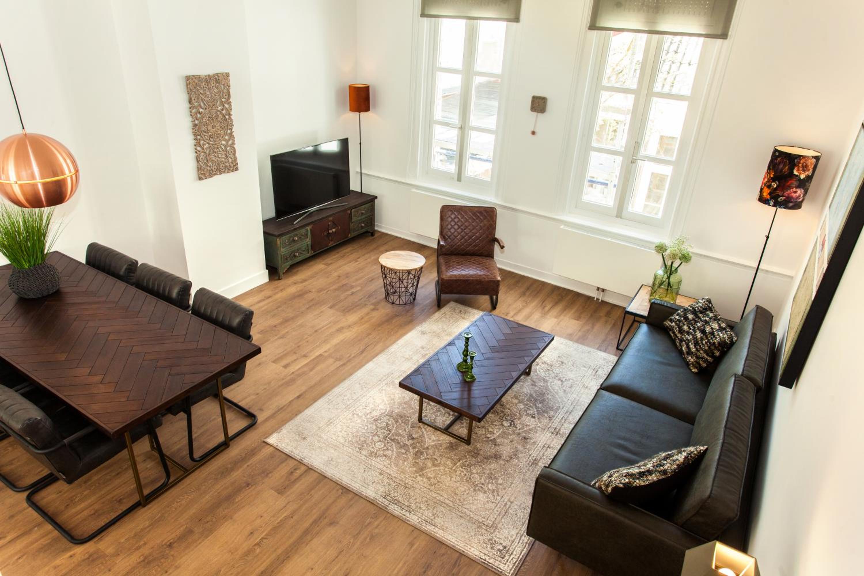 Apartment - Split Level