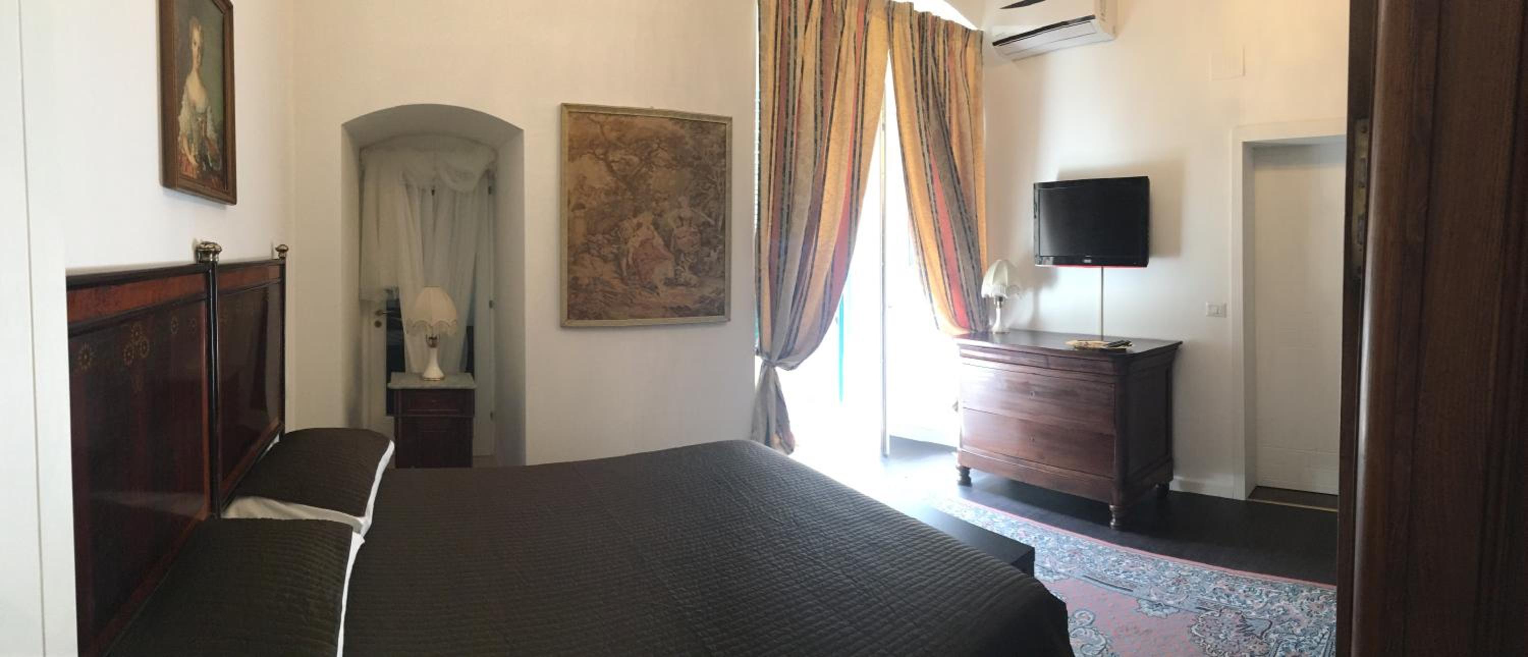 Double Room - Photo 3