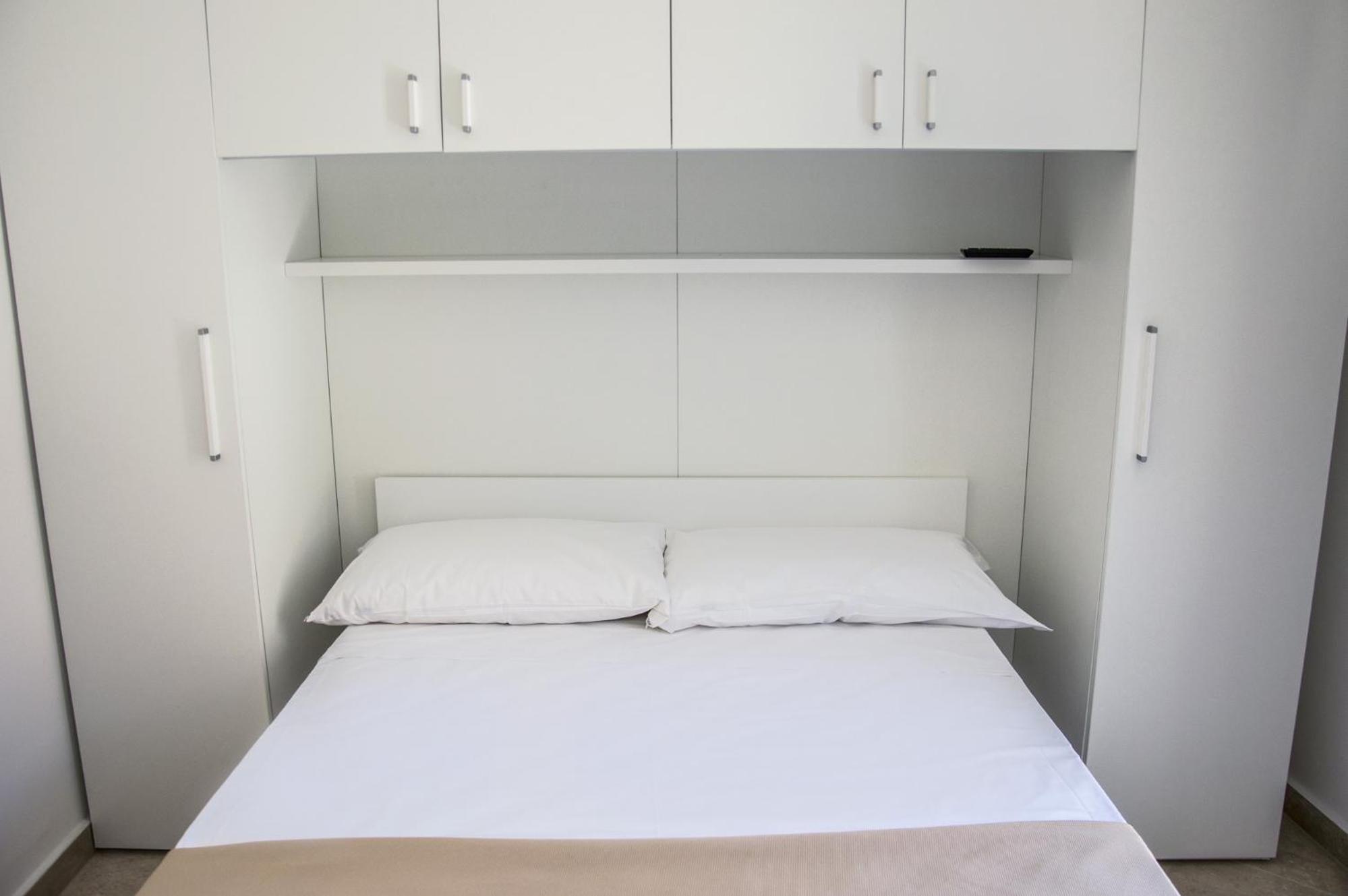 Economy Double Room photo 2