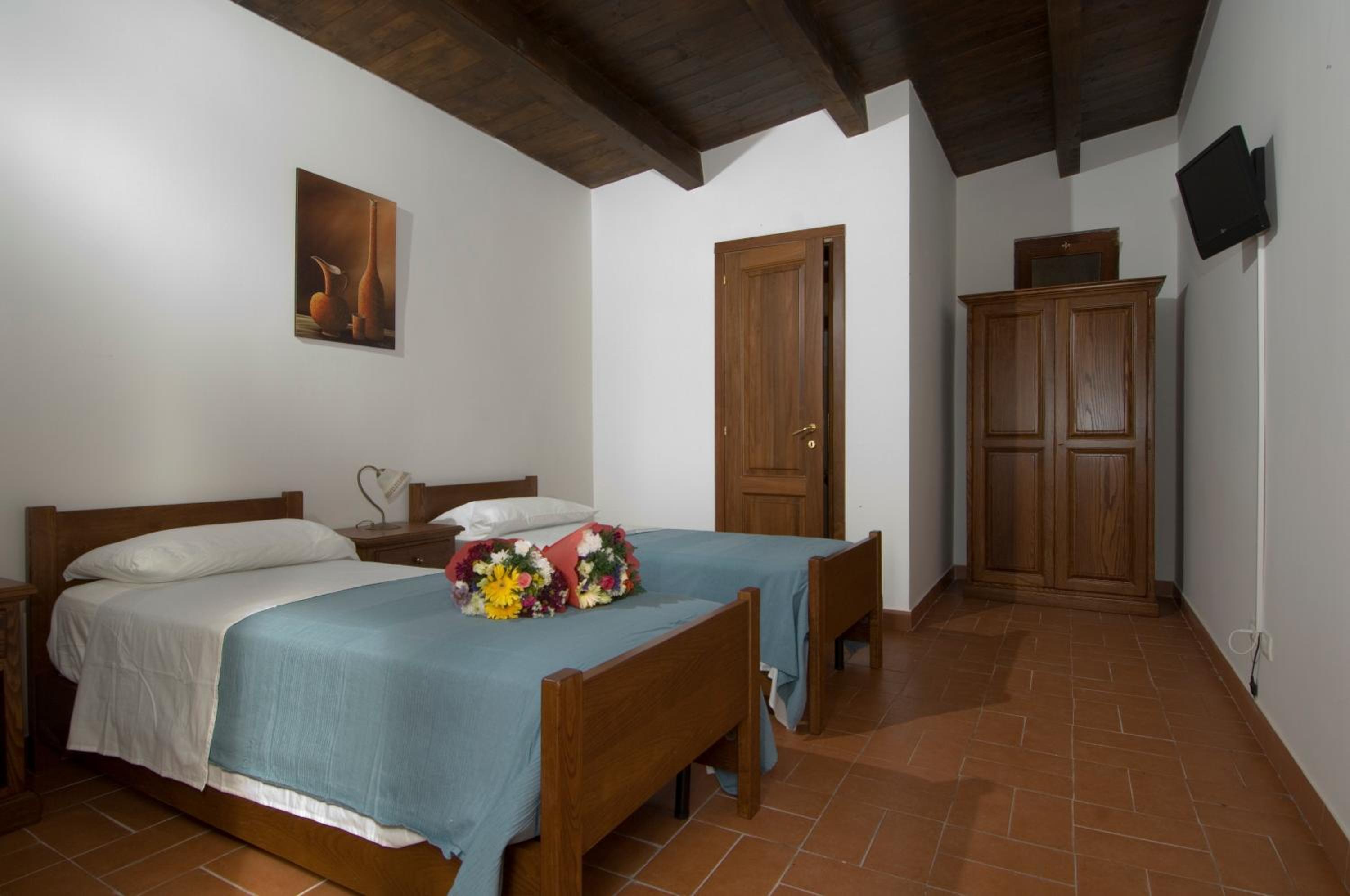 Double or Twin Room photo 1