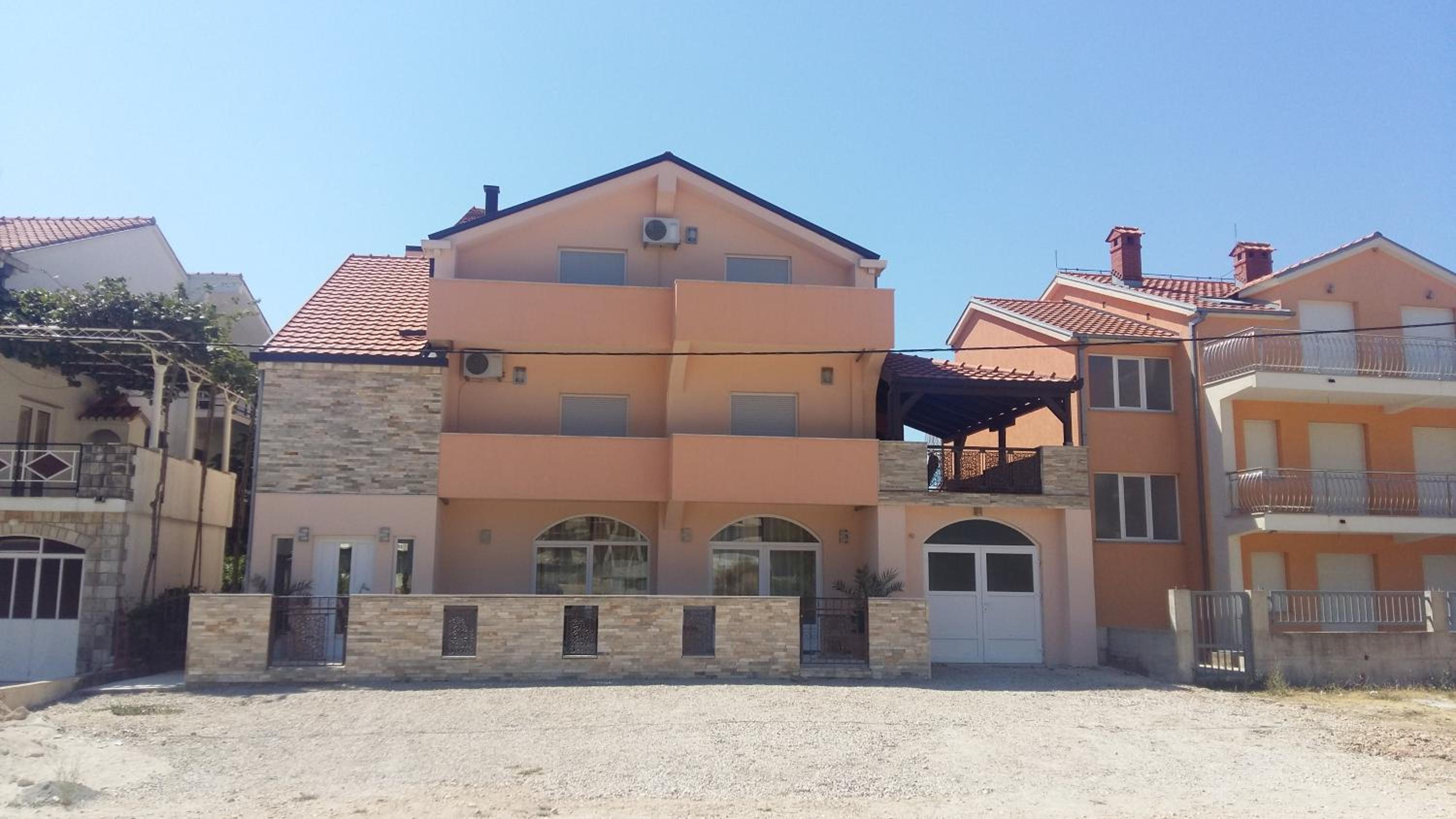 Apartment with Terrace photo 3