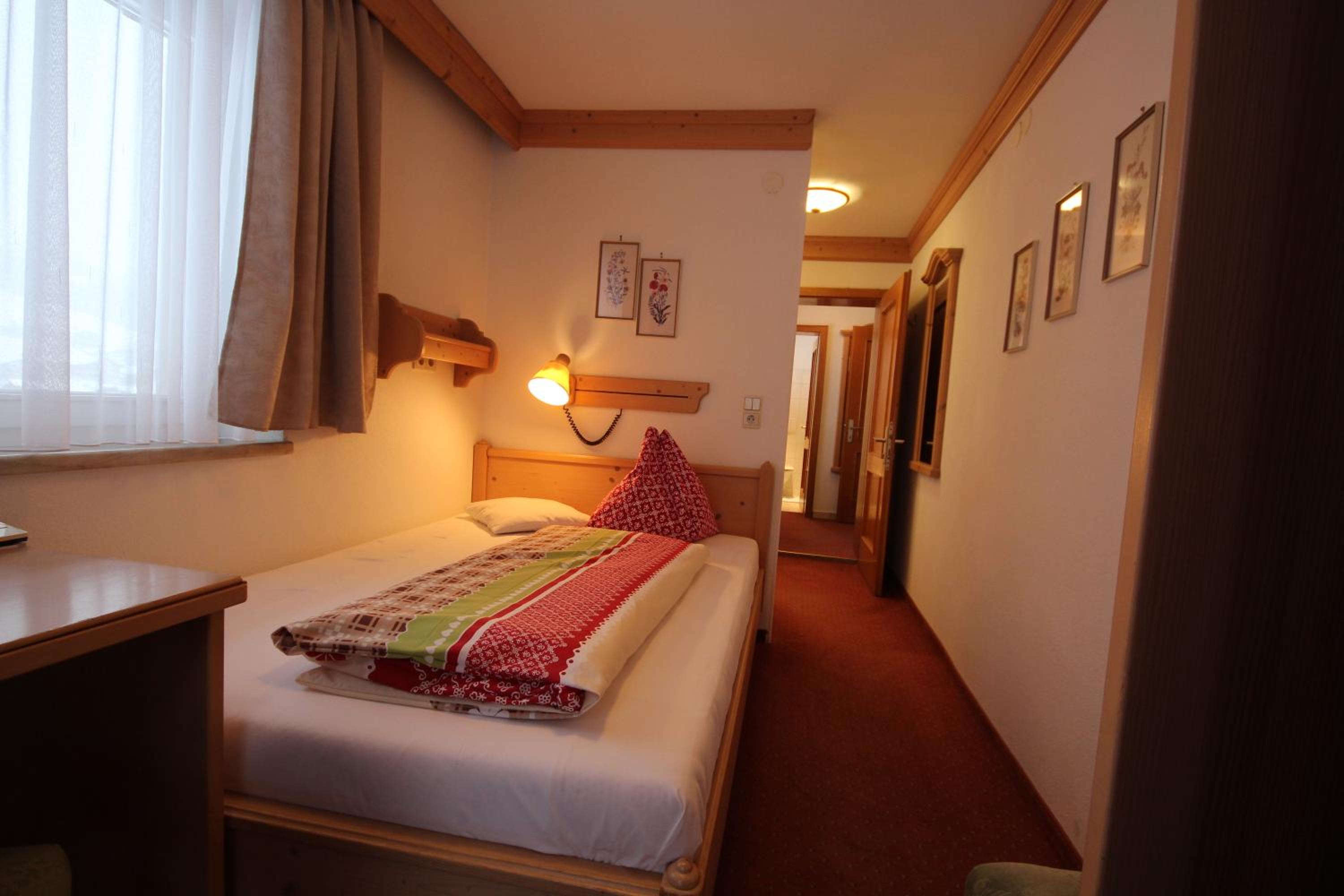 Single Room photo 1